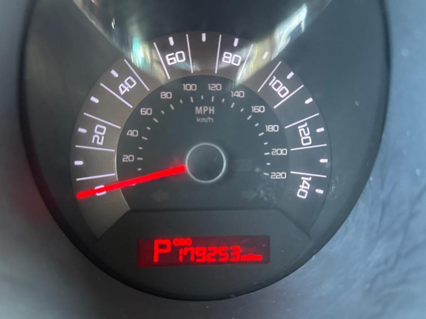 2011 WHITE KIA SOUL + (KNDJT2A25B7) with an 2.0L engine, Automatic transmission, located at 2929 9th St. West, Bradenton, 34205, (941) 242-2810, 27.473591, -82.570679 - Thanks for inquring into DriveNation USA! All vehicles listed can be viewed at www.drivenationusa.com for vehicle history reports and additonal info. We cannot quote any terms such as down payments or monthly payments without an application. You can apply directly at www.drivenationusa.com or by con - Photo#10