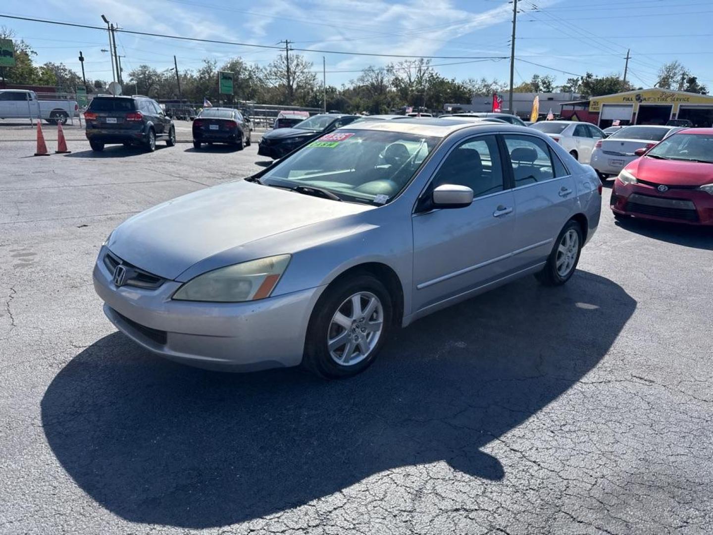 2005 SILVER HONDA ACCORD EX (1HGCM665X5A) with an 3.0L engine, Automatic transmission, located at 2929 9th St. West, Bradenton, 34205, (941) 242-2810, 27.473591, -82.570679 - Photo#3