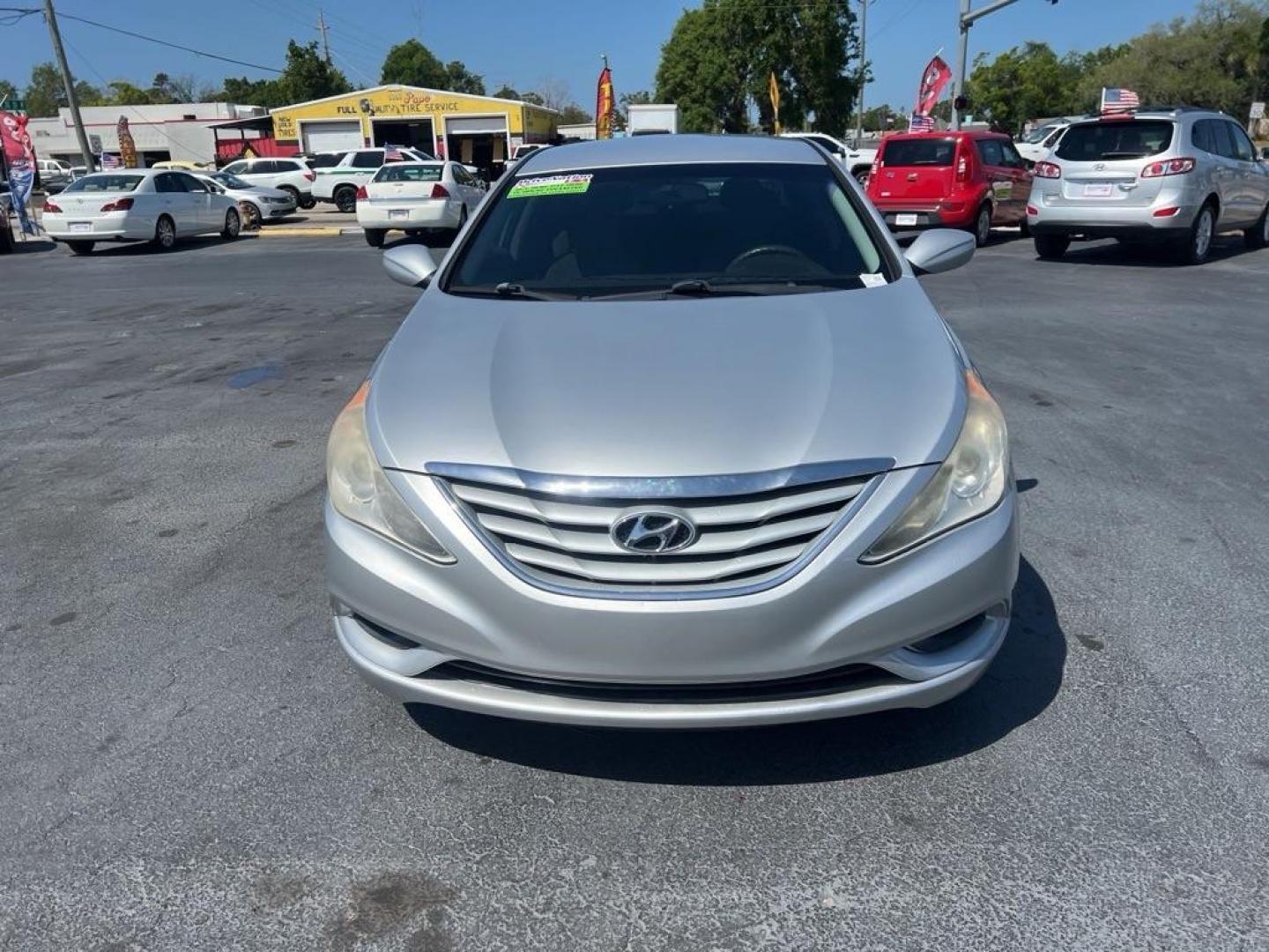 2013 BLUE HYUNDAI SONATA GLS (5NPEB4AC1DH) with an 2.4L engine, Automatic transmission, located at 2929 9th St. West, Bradenton, 34205, (941) 242-2810, 27.473591, -82.570679 - Thanks for inquring into DriveNation USA! All vehicles listed can be viewed at www.drivenationusa.com for vehicle history reports and additonal info. We cannot quote any terms such as down payments or monthly payments without an application. You can apply directly at www.drivenationusa.com or by con - Photo#7