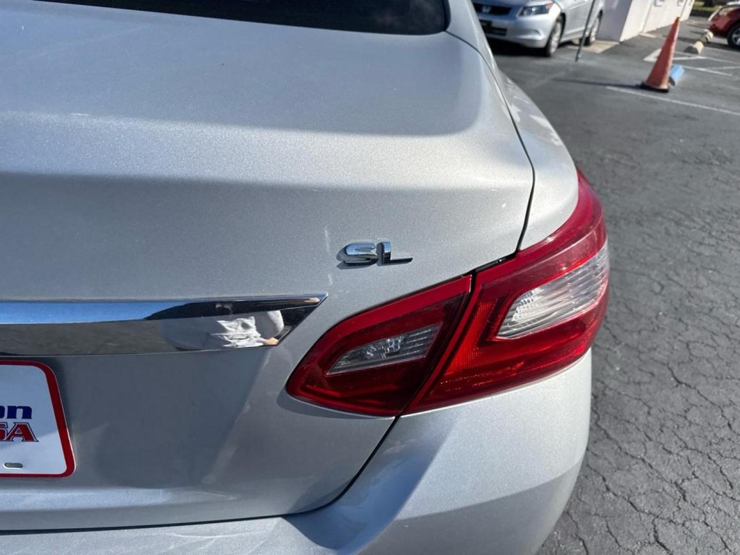 2014 SILVER NISSAN ALTIMA 2.5 (1N4AL3AP4EN) with an 2.5L engine, Continuously Variable transmission, located at 2929 9th St. West, Bradenton, 34205, (941) 242-2810, 27.473591, -82.570679 - Thanks for inquring into DriveNation USA! All vehicles listed can be viewed at www.drivenationusa.com for vehicle history reports and additonal info. We cannot quote any terms such as down payments or monthly payments without an application. You can apply directly at www.drivenationusa.com or by con - Photo#8