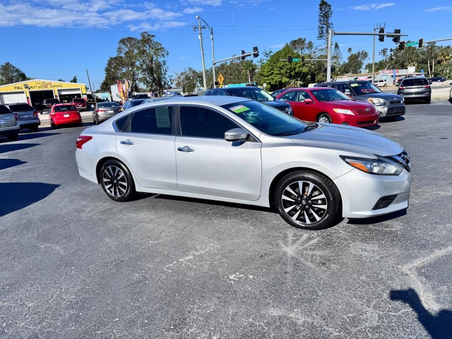2014 SILVER NISSAN ALTIMA 2.5 (1N4AL3AP4EN) with an 2.5L engine, Continuously Variable transmission, located at 2929 9th St. West, Bradenton, 34205, (941) 242-2810, 27.473591, -82.570679 - Thanks for inquring into DriveNation USA! All vehicles listed can be viewed at www.drivenationusa.com for vehicle history reports and additonal info. We cannot quote any terms such as down payments or monthly payments without an application. You can apply directly at www.drivenationusa.com or by con - Photo#1