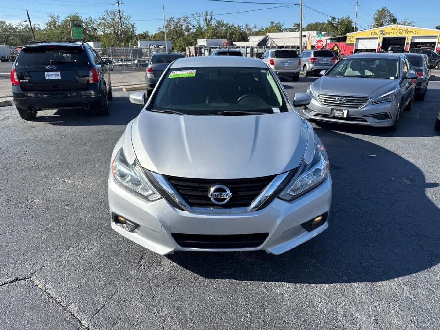 2014 SILVER NISSAN ALTIMA 2.5 (1N4AL3AP4EN) with an 2.5L engine, Continuously Variable transmission, located at 2929 9th St. West, Bradenton, 34205, (941) 242-2810, 27.473591, -82.570679 - Thanks for inquring into DriveNation USA! All vehicles listed can be viewed at www.drivenationusa.com for vehicle history reports and additonal info. We cannot quote any terms such as down payments or monthly payments without an application. You can apply directly at www.drivenationusa.com or by con - Photo#3