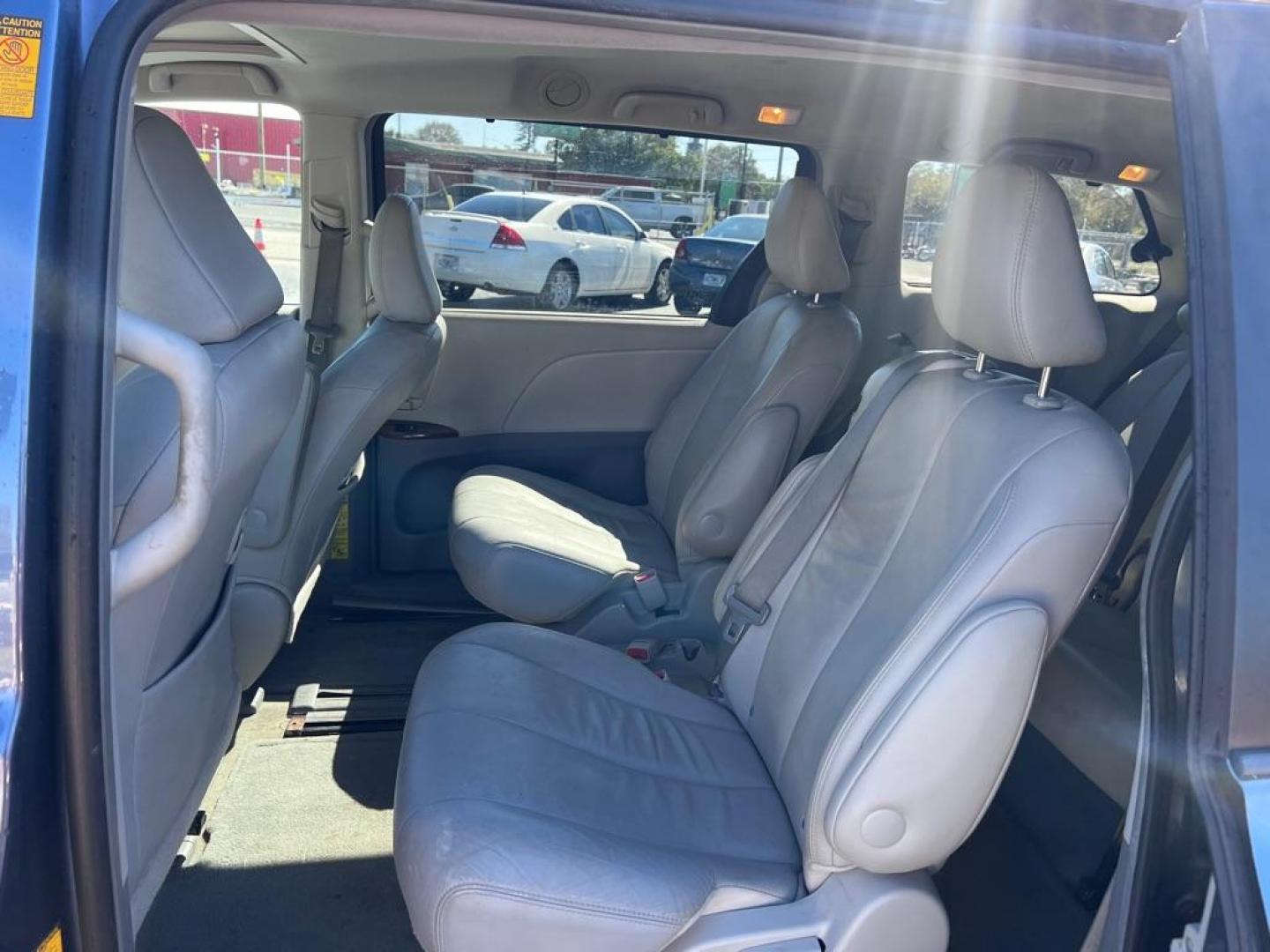 2013 BLUE TOYOTA SIENNA XLE (5TDYK3DC2DS) with an 3.5L engine, Automatic transmission, located at 2929 9th St. West, Bradenton, 34205, (941) 242-2810, 27.473591, -82.570679 - Thanks for inquring into DriveNation USA! All vehicles listed can be viewed at www.drivenationusa.com for vehicle history reports and additonal info. We cannot quote any terms such as down payments or monthly payments without an application. You can apply directly at www.drivenationusa.com or by con - Photo#10
