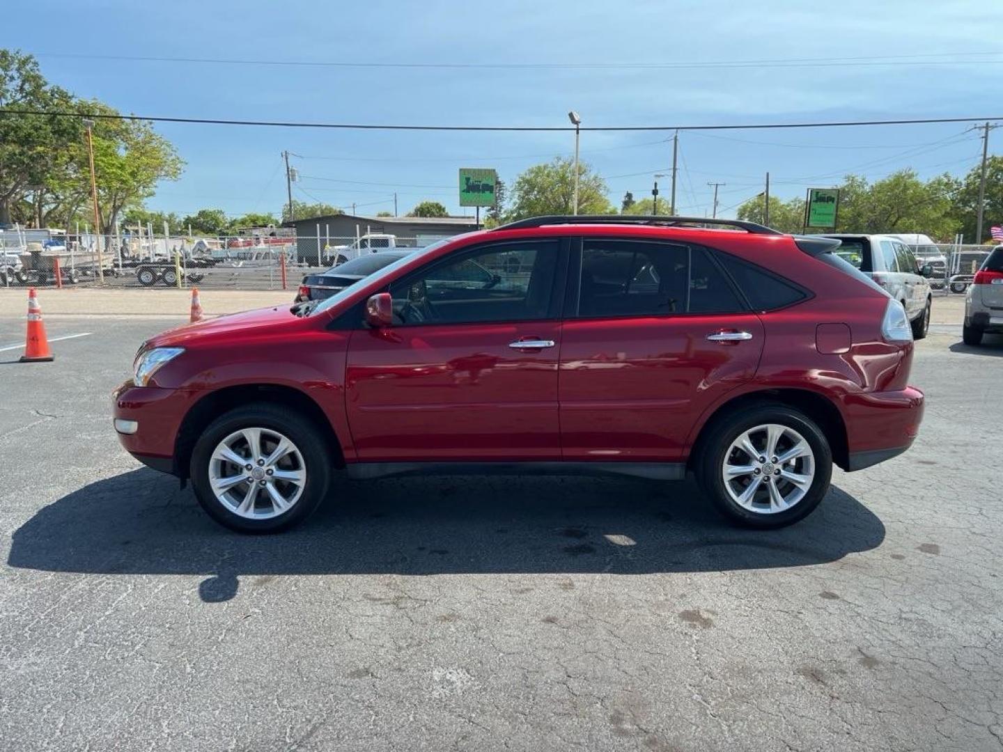 2009 RED LEXUS RX 350 (2T2HK31U49C) with an 3.5L engine, Automatic transmission, located at 2929 9th St. West, Bradenton, 34205, (941) 242-2810, 27.473591, -82.570679 - Thanks for inquring into DriveNation USA! All vehicles listed can be viewed at www.drivenationusa.com for vehicle history reports and additonal info. We cannot quote any terms such as down payments or monthly payments without an application. You can apply directly at www.drivenationusa.com or by con - Photo#9