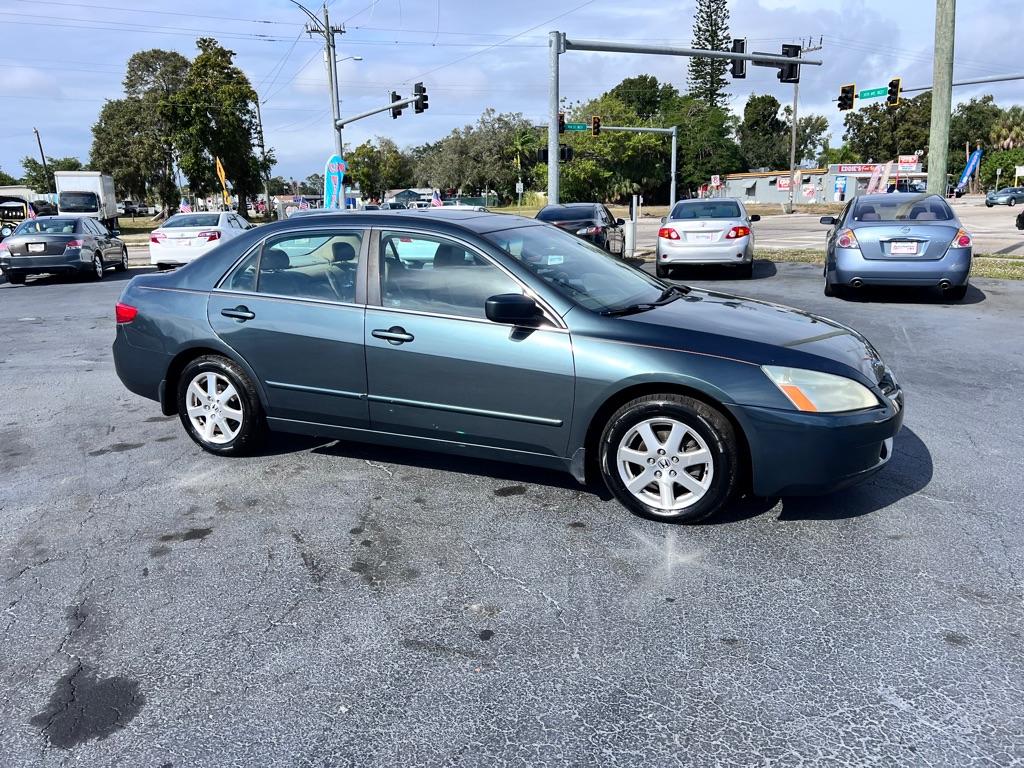 photo of 2005 HONDA ACCORD 4DR