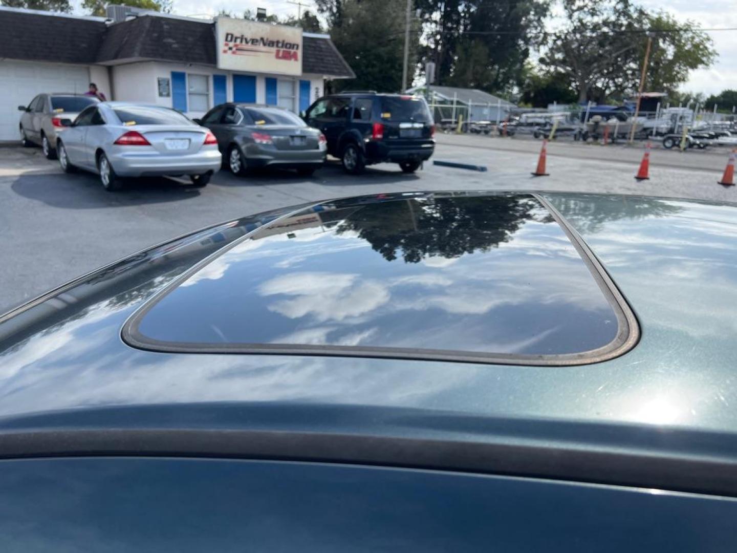 2005 HONDA ACCORD EX (1HGCM66595A) with an 3.0L engine, Automatic transmission, located at 2929 9th St. West, Bradenton, 34205, (941) 242-2810, 27.473591, -82.570679 - Thanks for inquring into DriveNation USA! All vehicles listed can be viewed at www.drivenationusa.com for vehicle history reports and additonal info. We cannot quote any terms such as down payments or monthly payments without an application. You can apply directly at www.drivenationusa.com or by con - Photo#10