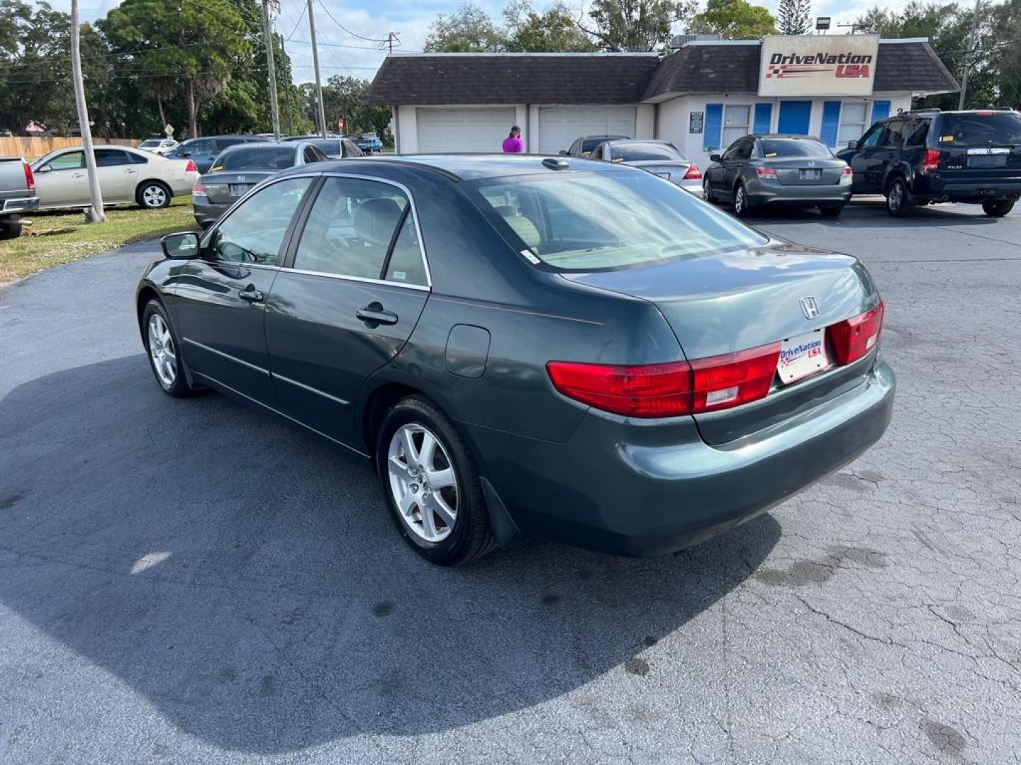 2005 HONDA ACCORD EX (1HGCM66595A) with an 3.0L engine, Automatic transmission, located at 2929 9th St. West, Bradenton, 34205, (941) 242-2810, 27.473591, -82.570679 - Thanks for inquring into DriveNation USA! All vehicles listed can be viewed at www.drivenationusa.com for vehicle history reports and additonal info. We cannot quote any terms such as down payments or monthly payments without an application. You can apply directly at www.drivenationusa.com or by con - Photo#5