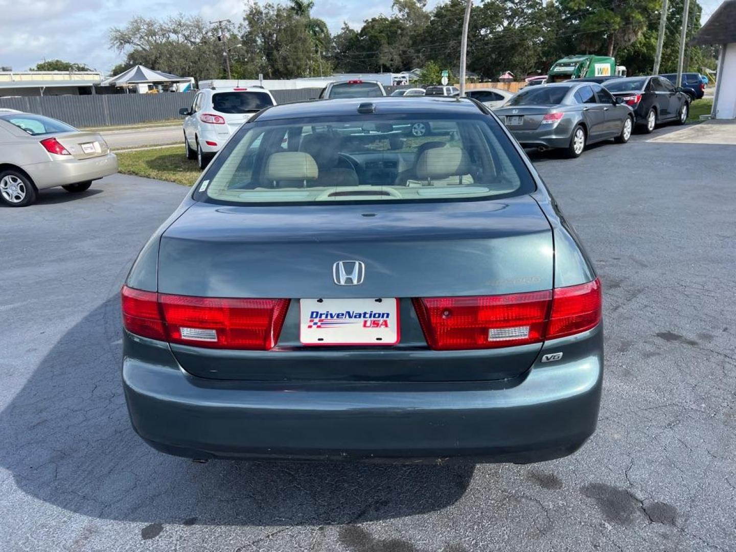 2005 HONDA ACCORD EX (1HGCM66595A) with an 3.0L engine, Automatic transmission, located at 2929 9th St. West, Bradenton, 34205, (941) 242-2810, 27.473591, -82.570679 - Thanks for inquring into DriveNation USA! All vehicles listed can be viewed at www.drivenationusa.com for vehicle history reports and additonal info. We cannot quote any terms such as down payments or monthly payments without an application. You can apply directly at www.drivenationusa.com or by con - Photo#6