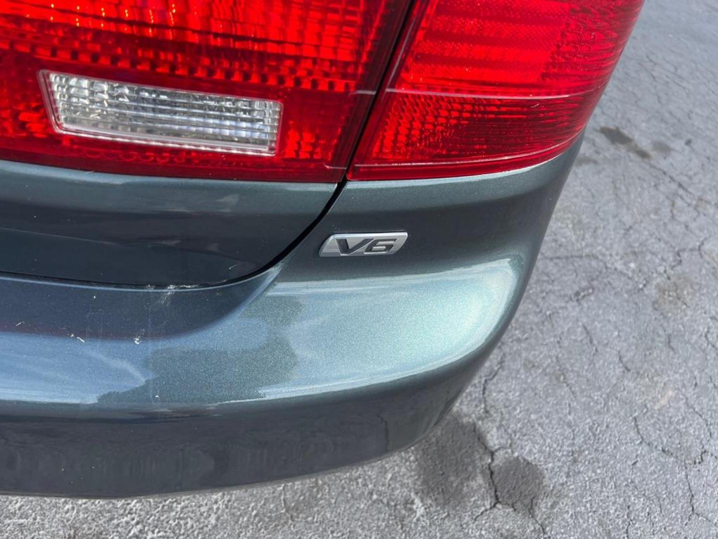 2005 HONDA ACCORD EX (1HGCM66595A) with an 3.0L engine, Automatic transmission, located at 2929 9th St. West, Bradenton, 34205, (941) 242-2810, 27.473591, -82.570679 - Thanks for inquring into DriveNation USA! All vehicles listed can be viewed at www.drivenationusa.com for vehicle history reports and additonal info. We cannot quote any terms such as down payments or monthly payments without an application. You can apply directly at www.drivenationusa.com or by con - Photo#8