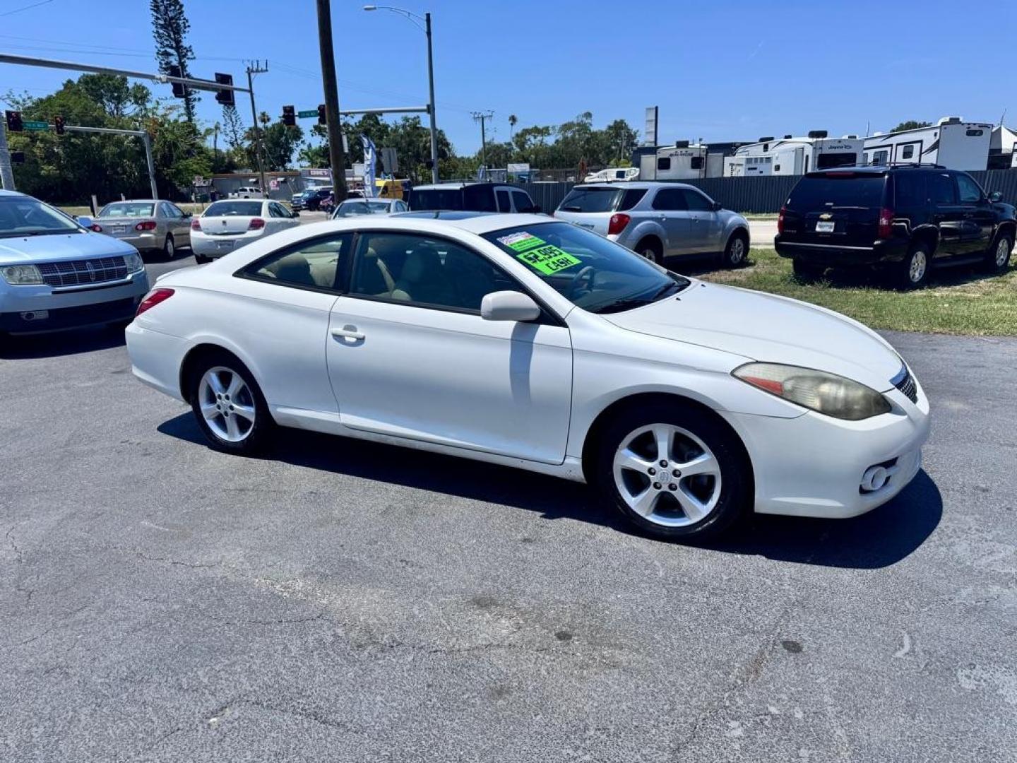 2007 WHITE TOYOTA CAMRY SOLARA SE (4T1CA30P17U) with an 3.3L engine, Automatic transmission, located at 2929 9th St. West, Bradenton, 34205, (941) 242-2810, 27.473591, -82.570679 - Thanks for inquring into DriveNation USA! All vehicles listed can be viewed at www.drivenationusa.com for vehicle history reports and additonal info. We cannot quote any terms such as down payments or monthly payments without an application. You can apply directly at www.drivenationusa.com or by con - Photo#0