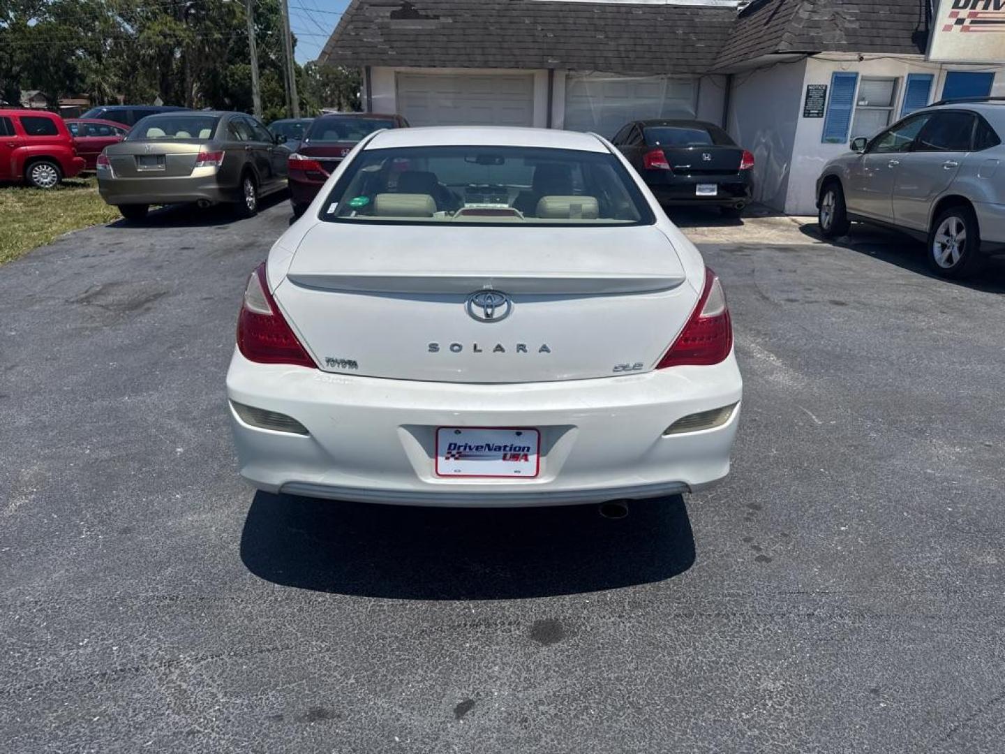 2007 WHITE TOYOTA CAMRY SOLARA SE (4T1CA30P17U) with an 3.3L engine, Automatic transmission, located at 2929 9th St. West, Bradenton, 34205, (941) 242-2810, 27.473591, -82.570679 - Thanks for inquring into DriveNation USA! All vehicles listed can be viewed at www.drivenationusa.com for vehicle history reports and additonal info. We cannot quote any terms such as down payments or monthly payments without an application. You can apply directly at www.drivenationusa.com or by con - Photo#6