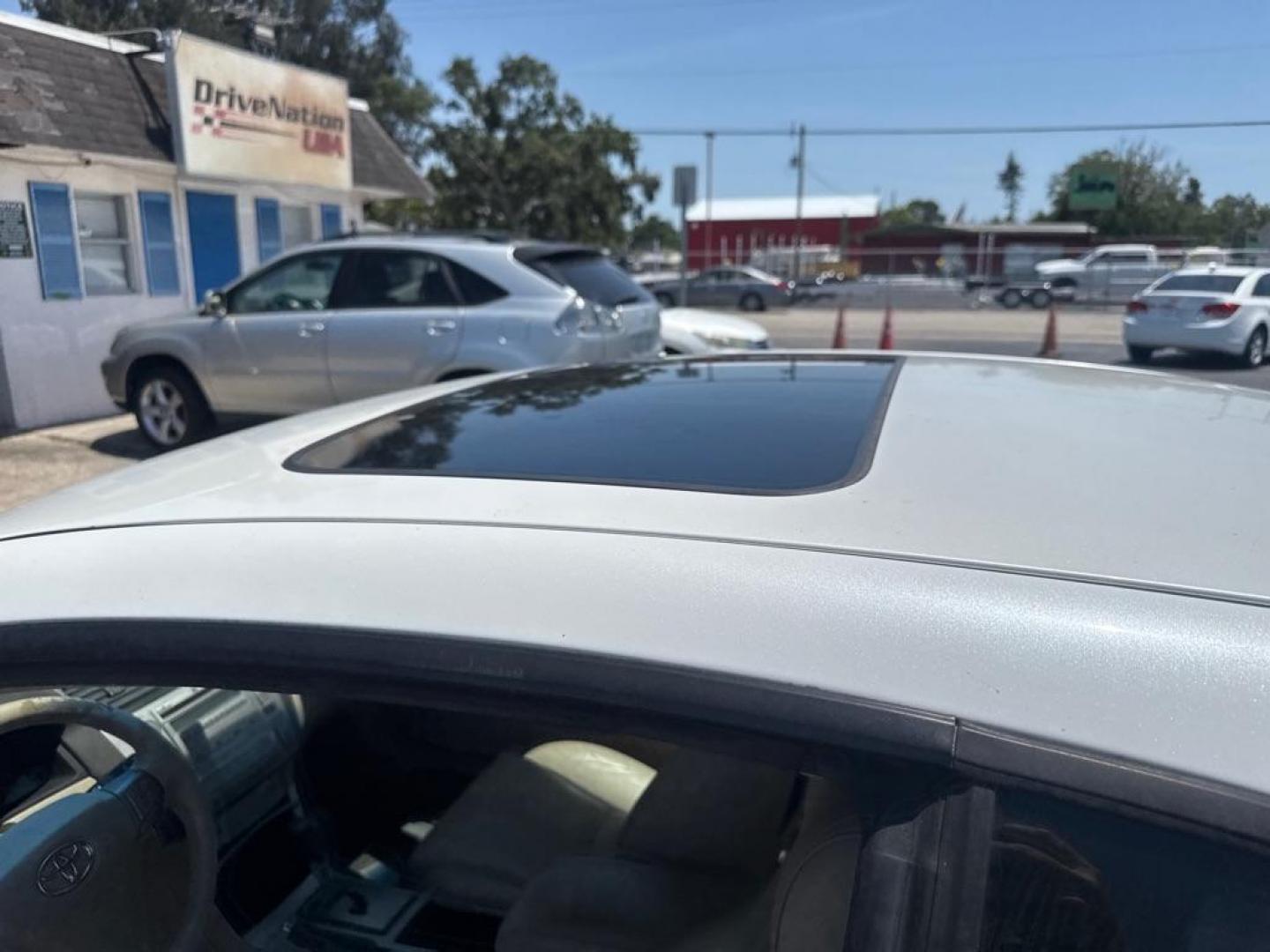 2007 WHITE TOYOTA CAMRY SOLARA SE (4T1CA30P17U) with an 3.3L engine, Automatic transmission, located at 2929 9th St. West, Bradenton, 34205, (941) 242-2810, 27.473591, -82.570679 - Thanks for inquring into DriveNation USA! All vehicles listed can be viewed at www.drivenationusa.com for vehicle history reports and additonal info. We cannot quote any terms such as down payments or monthly payments without an application. You can apply directly at www.drivenationusa.com or by con - Photo#10