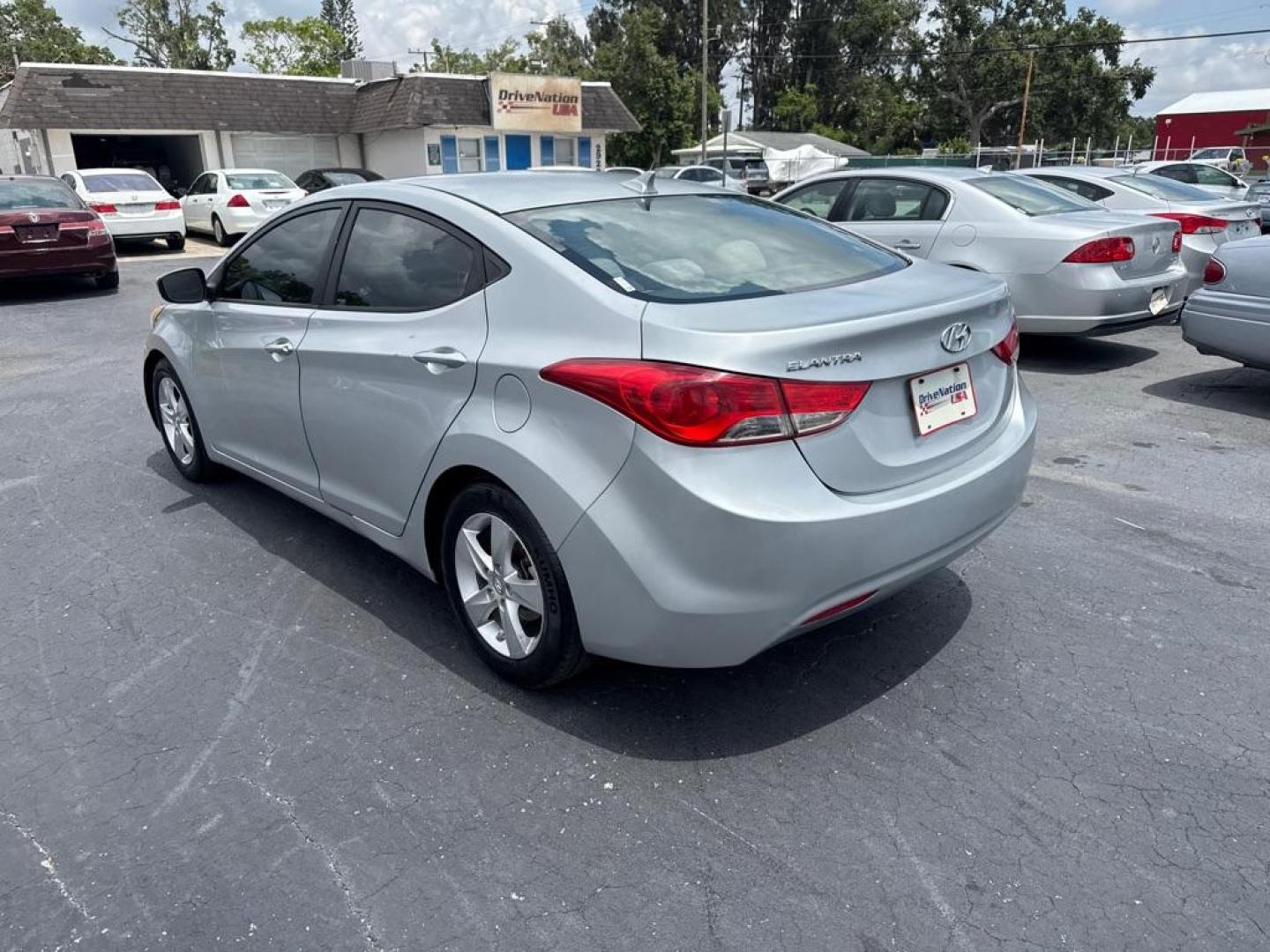 2013 SILVER HYUNDAI ELANTRA GLS (5NPDH4AE9DH) with an 1.8L engine, Automatic transmission, located at 2929 9th St. West, Bradenton, 34205, (941) 242-2810, 27.473591, -82.570679 - Photo#5