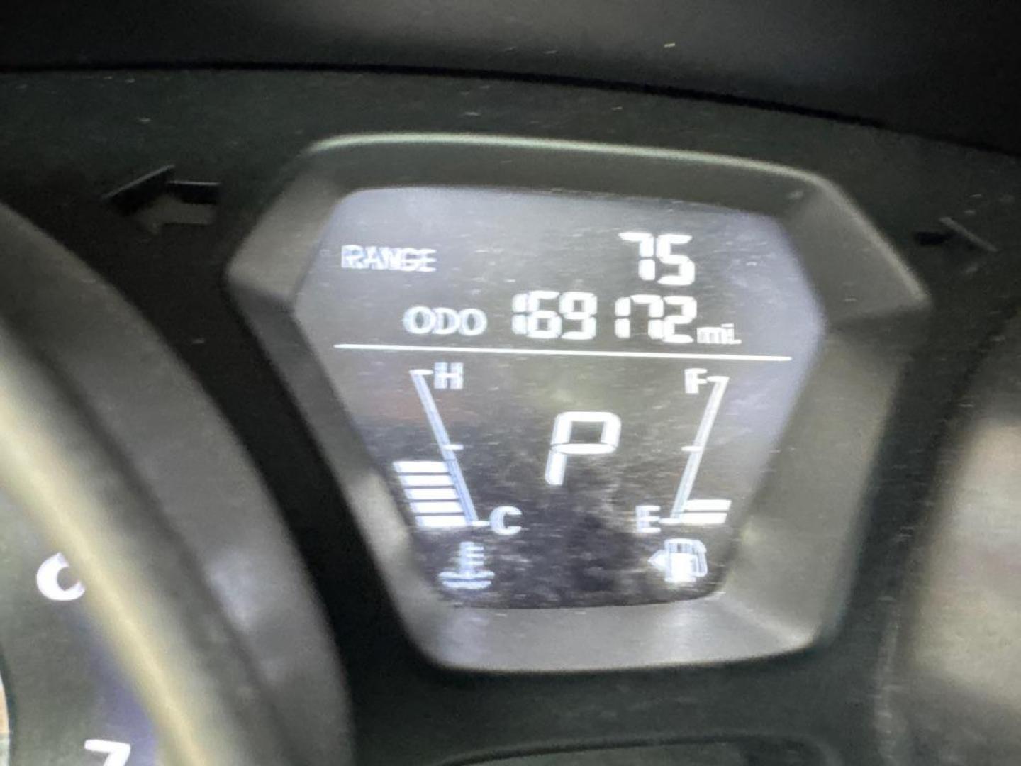 2013 SILVER HYUNDAI ELANTRA GLS (5NPDH4AE9DH) with an 1.8L engine, Automatic transmission, located at 2929 9th St. West, Bradenton, 34205, (941) 242-2810, 27.473591, -82.570679 - Photo#9