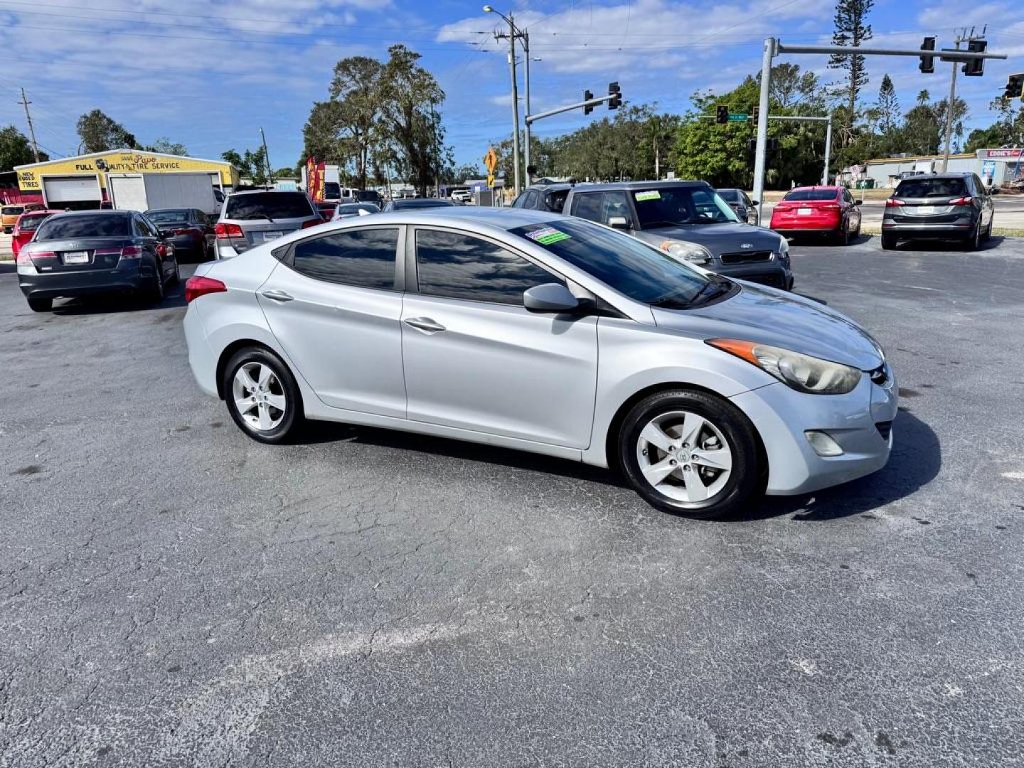 2013 SILVER HYUNDAI ELANTRA GLS (5NPDH4AE9DH) with an 1.8L engine, Automatic transmission, located at 2929 9th St. West, Bradenton, 34205, (941) 242-2810, 27.473591, -82.570679 - Photo#1