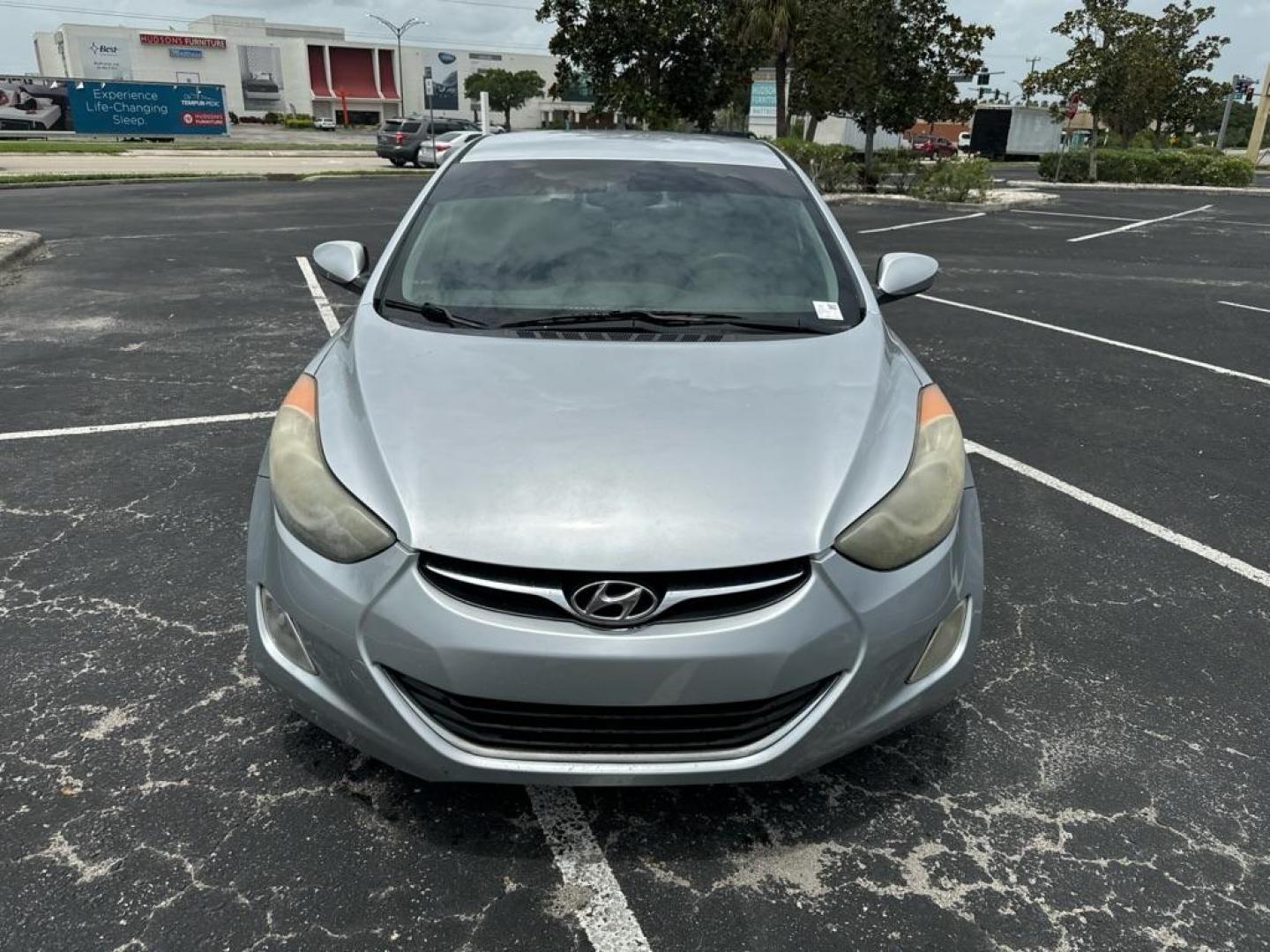 2013 SILVER HYUNDAI ELANTRA GLS (5NPDH4AE9DH) with an 1.8L engine, Automatic transmission, located at 2929 9th St. West, Bradenton, 34205, (941) 242-2810, 27.473591, -82.570679 - Photo#2
