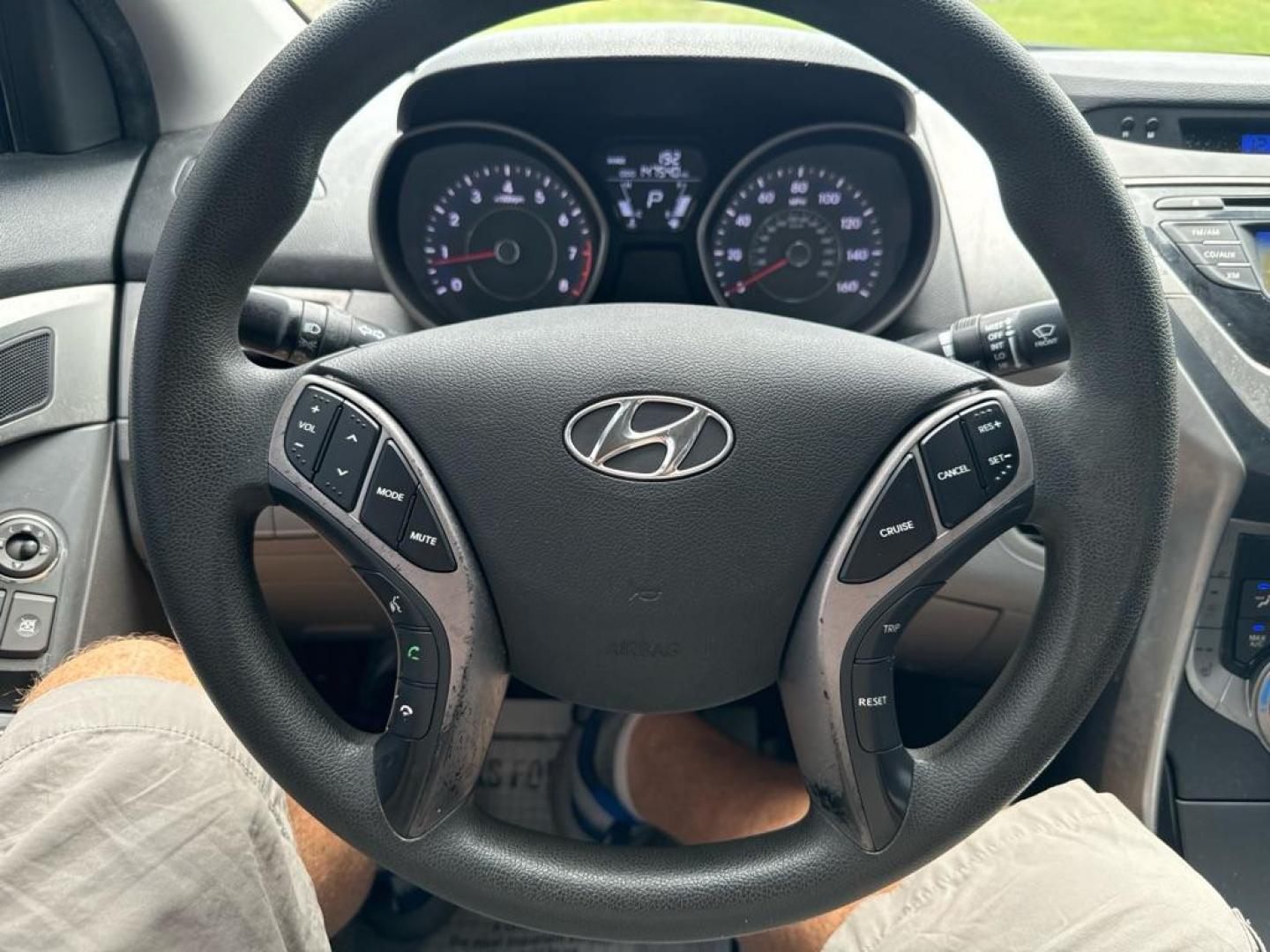 2013 SILVER HYUNDAI ELANTRA GLS (5NPDH4AE9DH) with an 1.8L engine, Automatic transmission, located at 2929 9th St. West, Bradenton, 34205, (941) 242-2810, 27.473591, -82.570679 - Photo#8