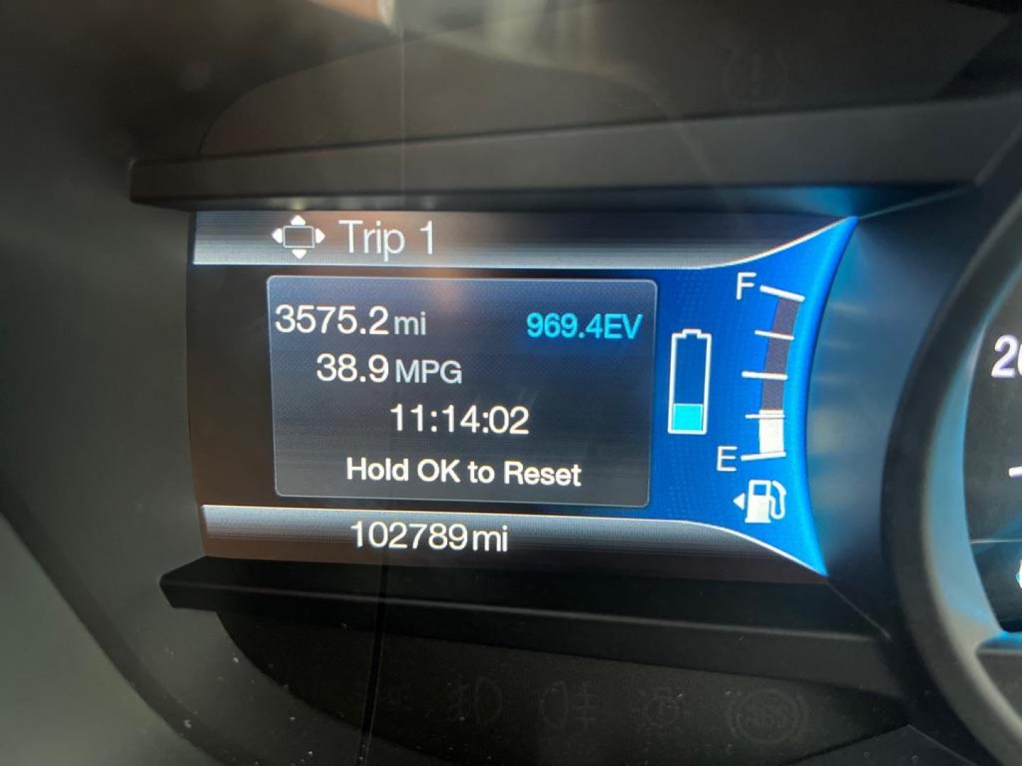 2018 WHITE FORD FUSION SE HYBRID (3FA6P0LU1JR) with an 2.0L engine, Continuously Variable transmission, located at 2929 9th St. West, Bradenton, 34205, (941) 242-2810, 27.473591, -82.570679 - Thanks for inquring into DriveNation USA! All vehicles listed can be viewed at www.drivenationusa.com for vehicle history reports and additonal info. We cannot quote any terms such as down payments or monthly payments without an application. You can apply directly at www.drivenationusa.com or by con - Photo#13