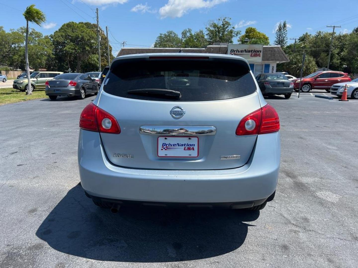 2013 SILVER NISSAN ROGUE S (JN8AS5MT6DW) with an 2.5L engine, Continuously Variable transmission, located at 2929 9th St. West, Bradenton, 34205, (941) 242-2810, 27.473591, -82.570679 - Thanks for inquring into DriveNation USA! All vehicles listed can be viewed at www.drivenationusa.com for vehicle history reports and additonal info. We cannot quote any terms such as down payments or monthly payments without an application. You can apply directly at www.drivenationusa.com or by con - Photo#6