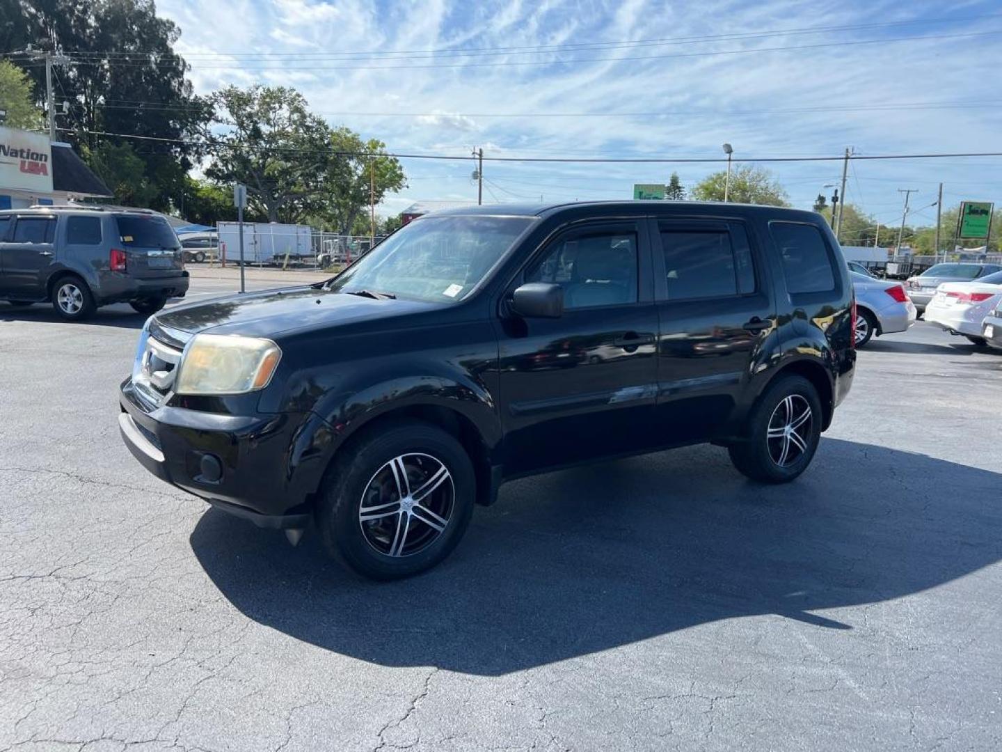 2011 BLACK HONDA PILOT LX (5FNYF3H20BB) with an 3.5L engine, Automatic transmission, located at 2929 9th St. West, Bradenton, 34205, (941) 242-2810, 27.473591, -82.570679 - Thanks for inquring into DriveNation USA! All vehicles listed can be viewed at www.drivenationusa.com for vehicle history reports and additonal info. We cannot quote any terms such as down payments or monthly payments without an application. You can apply directly at www.drivenationusa.com or by con - Photo#4