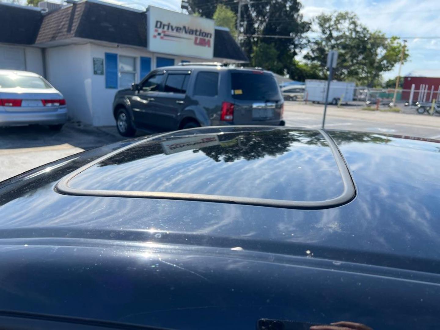 2005 BLACK HONDA CIVIC EX (2HGES26765H) with an 1.7L engine, Automatic transmission, located at 2929 9th St. West, Bradenton, 34205, (941) 242-2810, 27.473591, -82.570679 - Thanks for inquring into DriveNation USA! All vehicles listed can be viewed at www.drivenationusa.com for vehicle history reports and additonal info. We cannot quote any terms such as down payments or monthly payments without an application. You can apply directly at www.drivenationusa.com or by con - Photo#10