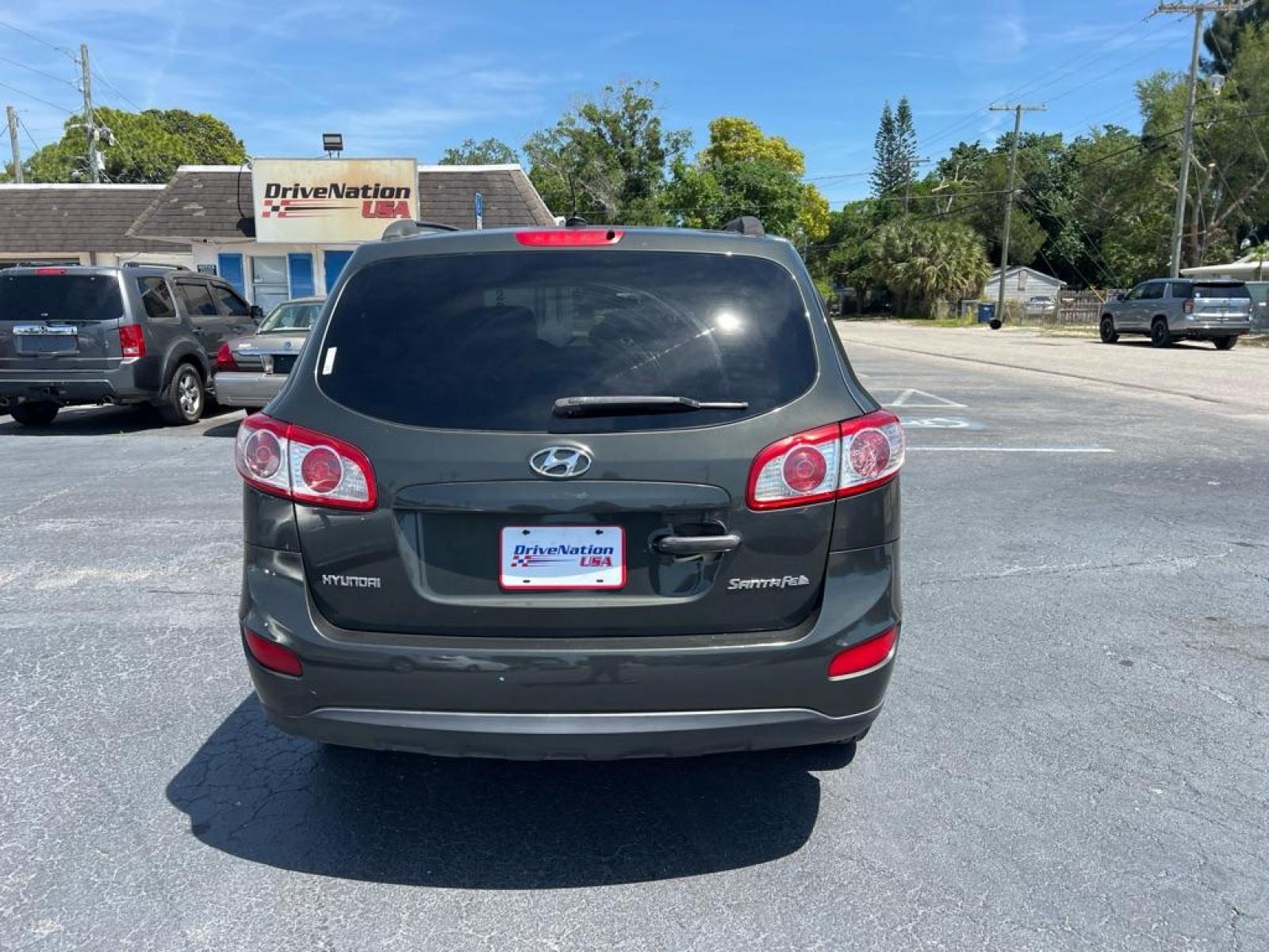 2010 BLACK HYUNDAI SANTA FE GLS (5NMSG3AB8AH) with an 2.4L engine, Automatic transmission, located at 2929 9th St. West, Bradenton, 34205, (941) 242-2810, 27.473591, -82.570679 - Thanks for inquring into DriveNation USA! All vehicles listed can be viewed at www.drivenationusa.com for vehicle history reports and additonal info. We cannot quote any terms such as down payments or monthly payments without an application. You can apply directly at www.drivenationusa.com or by con - Photo #6