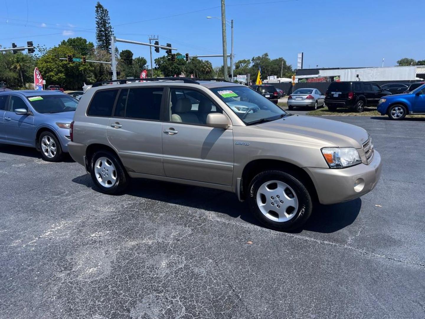 2005 GOLD TOYOTA HIGHLANDER LIMITED (JTEDP21A450) with an 3.3L engine, Automatic transmission, located at 2929 9th St. West, Bradenton, 34205, (941) 242-2810, 27.473591, -82.570679 - Thanks for inquring into DriveNation USA! All vehicles listed can be viewed at www.drivenationusa.com for vehicle history reports and additonal info. We cannot quote any terms such as down payments or monthly payments without an application. You can apply directly at www.drivenationusa.com or by con - Photo#1