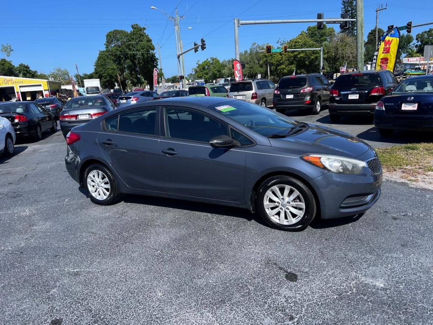 2014 BLUE KIA FORTE LX (KNAFX4A66E5) with an 1.8L engine, Automatic transmission, located at 2929 9th St. West, Bradenton, 34205, (941) 242-2810, 27.473591, -82.570679 - Thanks for inquring into DriveNation USA! All vehicles listed can be viewed at www.drivenationusa.com for vehicle history reports and additonal info. We cannot quote any terms such as down payments or monthly payments without an application. You can apply directly at www.drivenationusa.com or by con - Photo#1