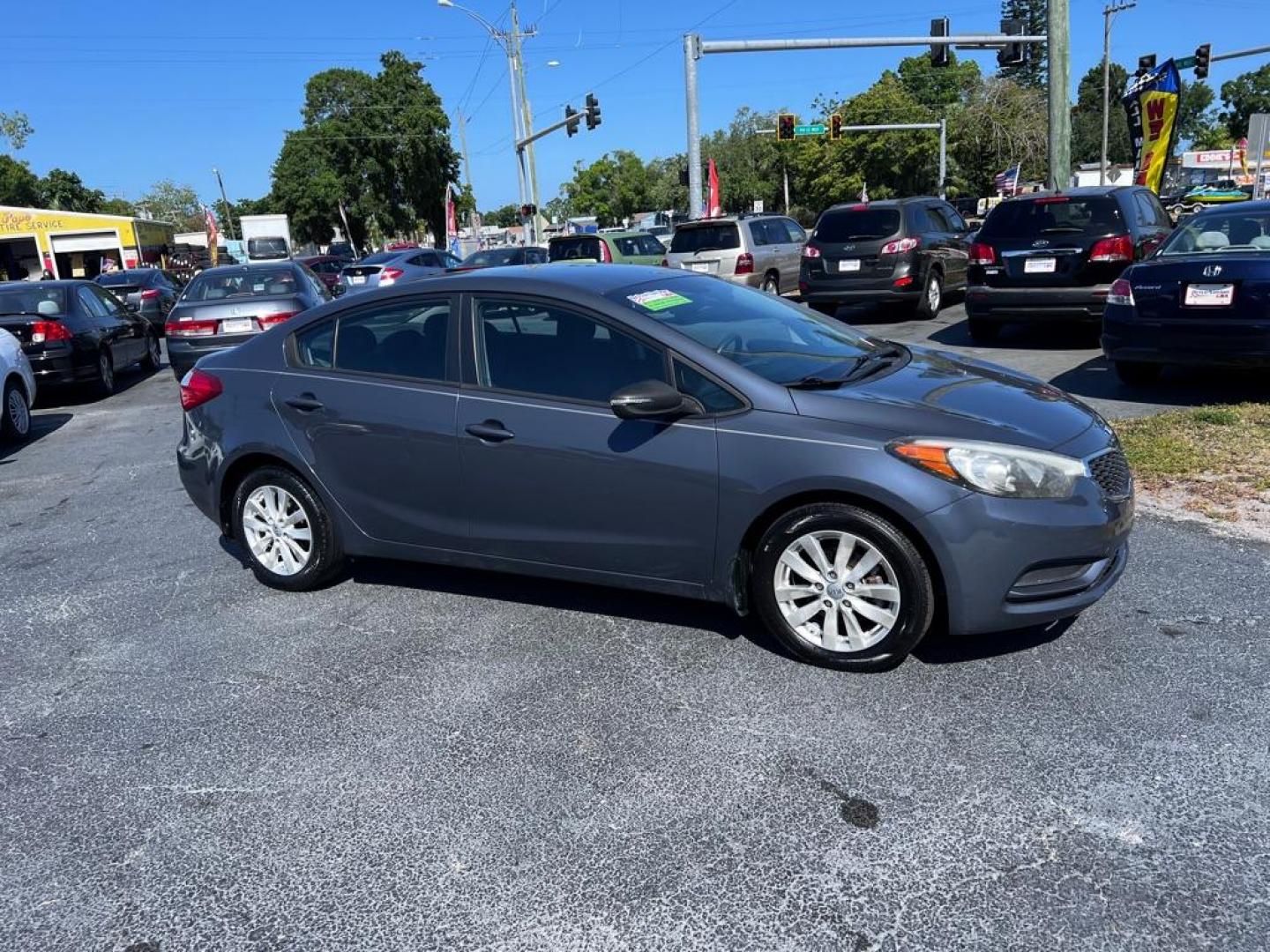 2014 BLUE KIA FORTE LX (KNAFX4A66E5) with an 1.8L engine, Automatic transmission, located at 2929 9th St. West, Bradenton, 34205, (941) 242-2810, 27.473591, -82.570679 - Thanks for inquring into DriveNation USA! All vehicles listed can be viewed at www.drivenationusa.com for vehicle history reports and additonal info. We cannot quote any terms such as down payments or monthly payments without an application. You can apply directly at www.drivenationusa.com or by con - Photo#2