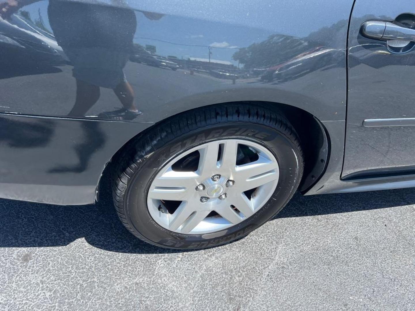 2013 BLACK CHEVROLET IMPALA LT (2G1WG5E37D1) with an 3.6L engine, Automatic transmission, located at 2929 9th St. West, Bradenton, 34205, (941) 242-2810, 27.473591, -82.570679 - Thanks for inquring into DriveNation USA! All vehicles listed can be viewed at www.drivenationusa.com for vehicle history reports and additonal info. We cannot quote any terms such as down payments or monthly payments without an application. You can apply directly at www.drivenationusa.com or by con - Photo#8