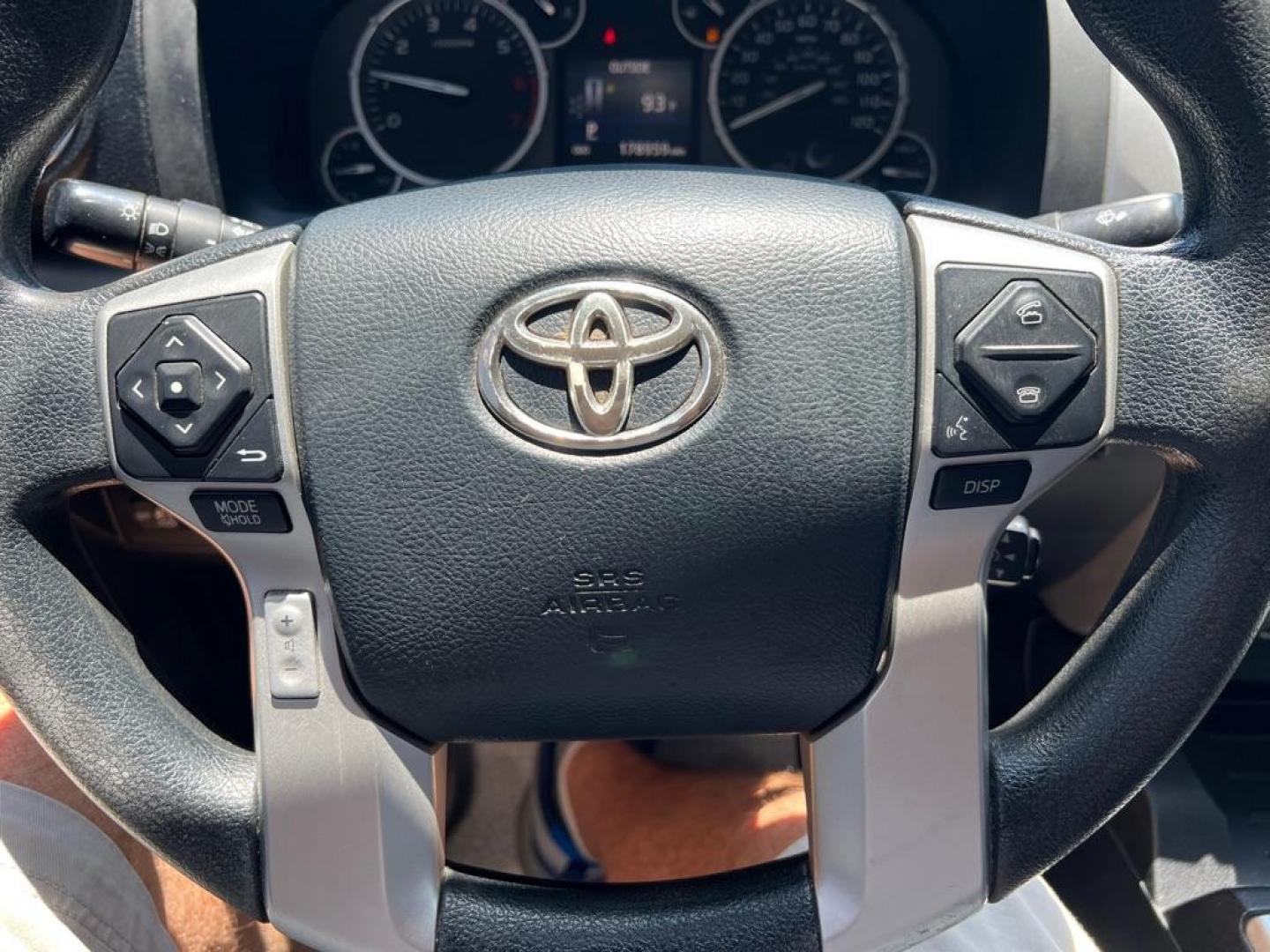 2014 BLUE TOYOTA TUNDRA CREWMAX SR5 (5TFEM5F17EX) with an 4.6L engine, Automatic transmission, located at 2929 9th St. West, Bradenton, 34205, (941) 242-2810, 27.473591, -82.570679 - Thanks for inquring into DriveNation USA! All vehicles listed can be viewed at www.drivenationusa.com for vehicle history reports and additonal info. We cannot quote any terms such as down payments or monthly payments without an application. You can apply directly at www.drivenationusa.com or by con - Photo#17