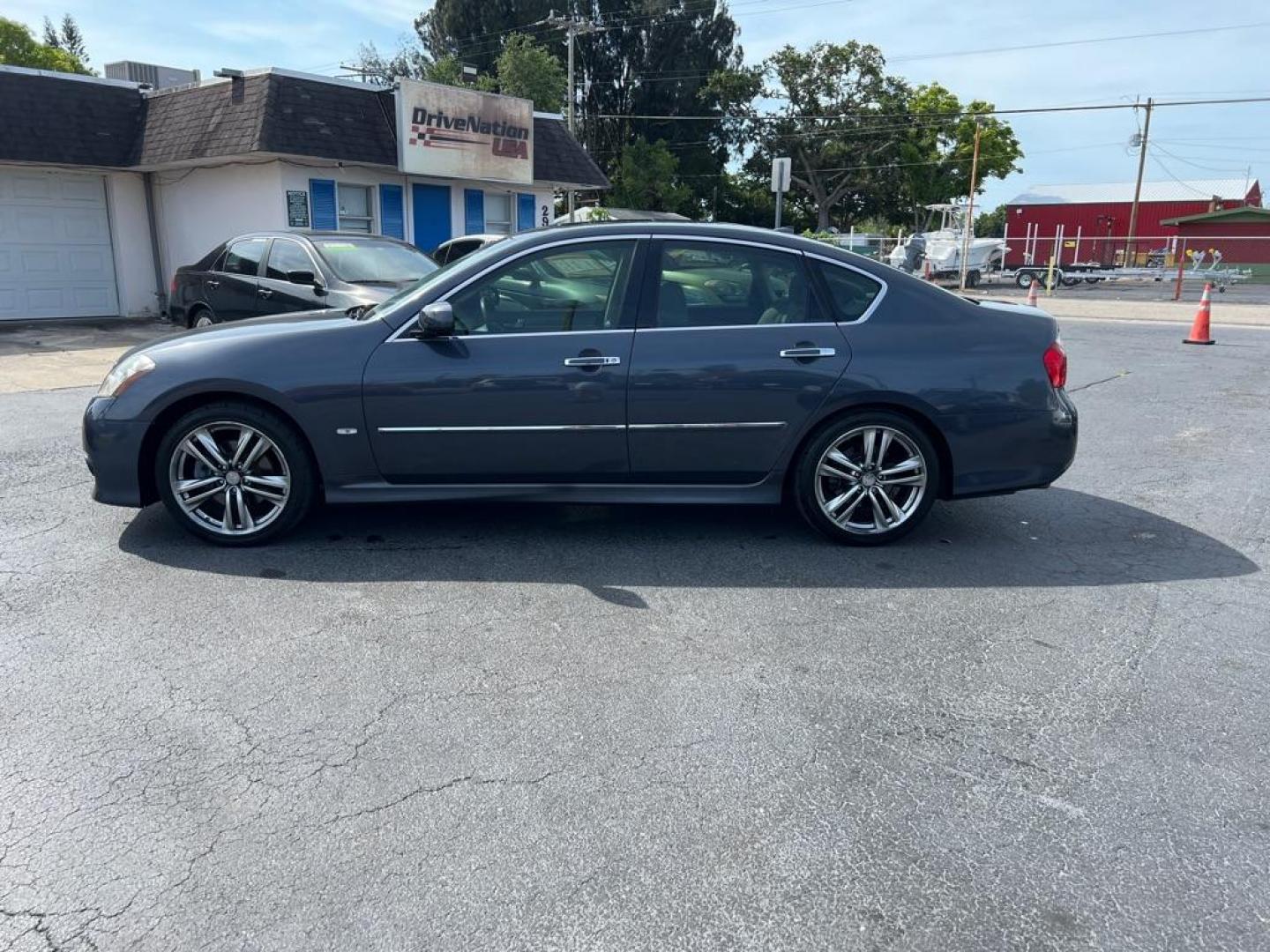 2008 GRAY INFINITI M35 SPORT (JNKAY01E98M) with an 3.5L engine, Automatic transmission, located at 2929 9th St. West, Bradenton, 34205, (941) 242-2810, 27.473591, -82.570679 - Photo#8
