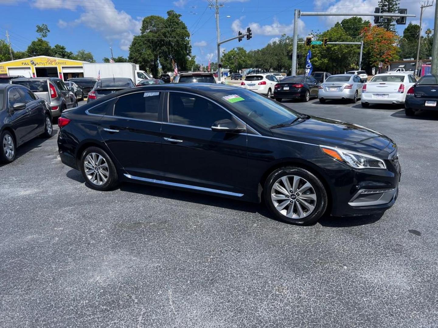 2017 BLACK HYUNDAI SONATA SPORT (5NPE34AF6HH) with an 2.4L engine, Automatic transmission, located at 2929 9th St. West, Bradenton, 34205, (941) 242-2810, 27.473591, -82.570679 - Photo#2