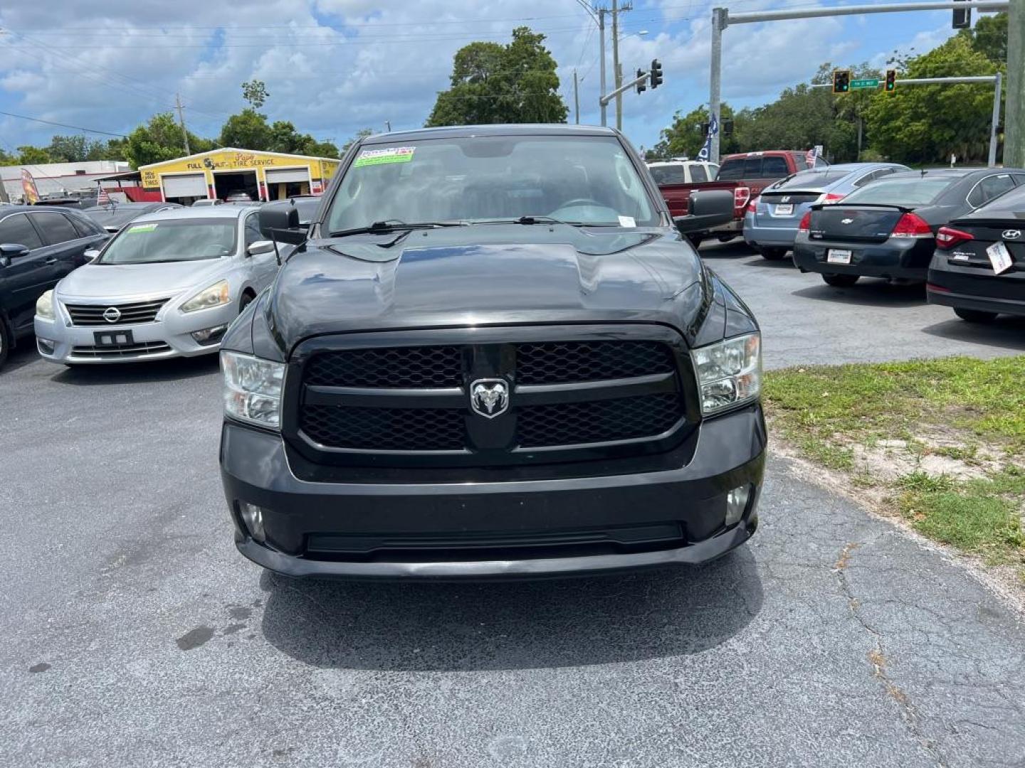 2018 BLACK RAM 1500 EXPRESS (1C6RR6KT0JS) with an 5.7L engine, Automatic transmission, located at 2929 9th St. West, Bradenton, 34205, (941) 242-2810, 27.473591, -82.570679 - Photo#3