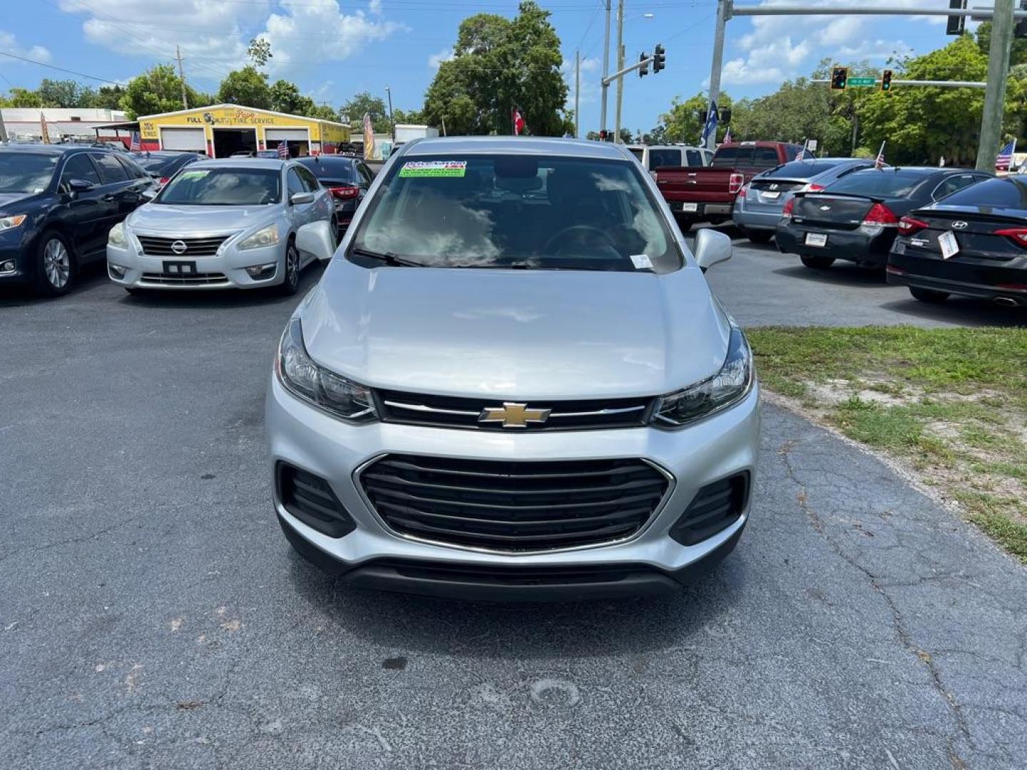 2017 SILVER CHEVROLET TRAX LS (KL7CJKSB6HB) with an 1.4L engine, Automatic transmission, located at 2929 9th St. West, Bradenton, 34205, (941) 242-2810, 27.473591, -82.570679 - Thanks for inquring into DriveNation USA! All vehicles listed can be viewed at www.drivenationusa.com for vehicle history reports and additonal info. We cannot quote any terms such as down payments or monthly payments without an application. You can apply directly at www.drivenationusa.com or by con - Photo#3