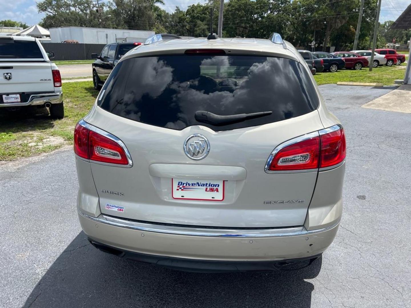 2017 SILVER BUICK ENCLAVE (5GAKRCKD2HJ) with an 3.6L engine, Automatic transmission, located at 2929 9th St. West, Bradenton, 34205, (941) 242-2810, 27.473591, -82.570679 - Thanks for inquring into DriveNation USA! All vehicles listed can be viewed at www.drivenationusa.com for vehicle history reports and additonal info. We cannot quote any terms such as down payments or monthly payments without an application. You can apply directly at www.drivenationusa.com or by con - Photo#6