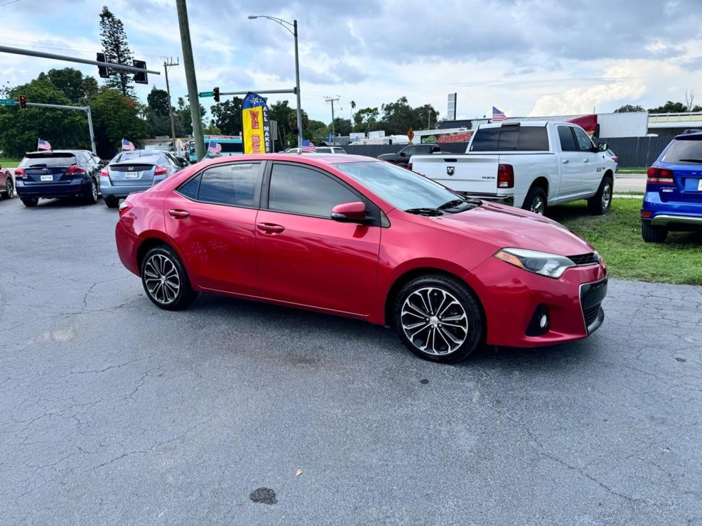 2015 RED TOYOTA COROLLA LE (5YFBURHE1FP) with an 1.8L engine, Automatic transmission, located at 2929 9th St. West, Bradenton, 34205, (941) 242-2810, 27.473591, -82.570679 - Thanks for inquring into DriveNation USA! All vehicles listed can be viewed at www.drivenationusa.com for vehicle history reports and additonal info. We cannot quote any terms such as down payments or monthly payments without an application. You can apply directly at www.drivenationusa.com or by con - Photo#0