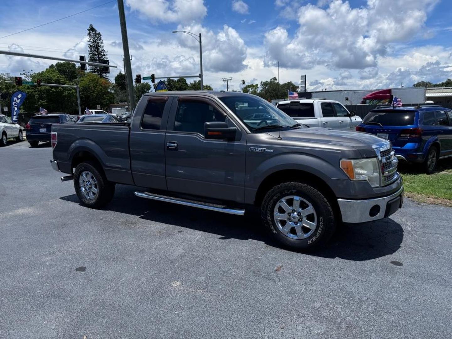 2014 GRAY FORD F150 SUPER CAB (1FTFX1CF8EK) with an 5.0L engine, Automatic transmission, located at 2929 9th St. West, Bradenton, 34205, (941) 242-2810, 27.473591, -82.570679 - Thanks for inquring into DriveNation USA! All vehicles listed can be viewed at www.drivenationusa.com for vehicle history reports and additonal info. We cannot quote any terms such as down payments or monthly payments without an application. You can apply directly at www.drivenationusa.com or by con - Photo#1