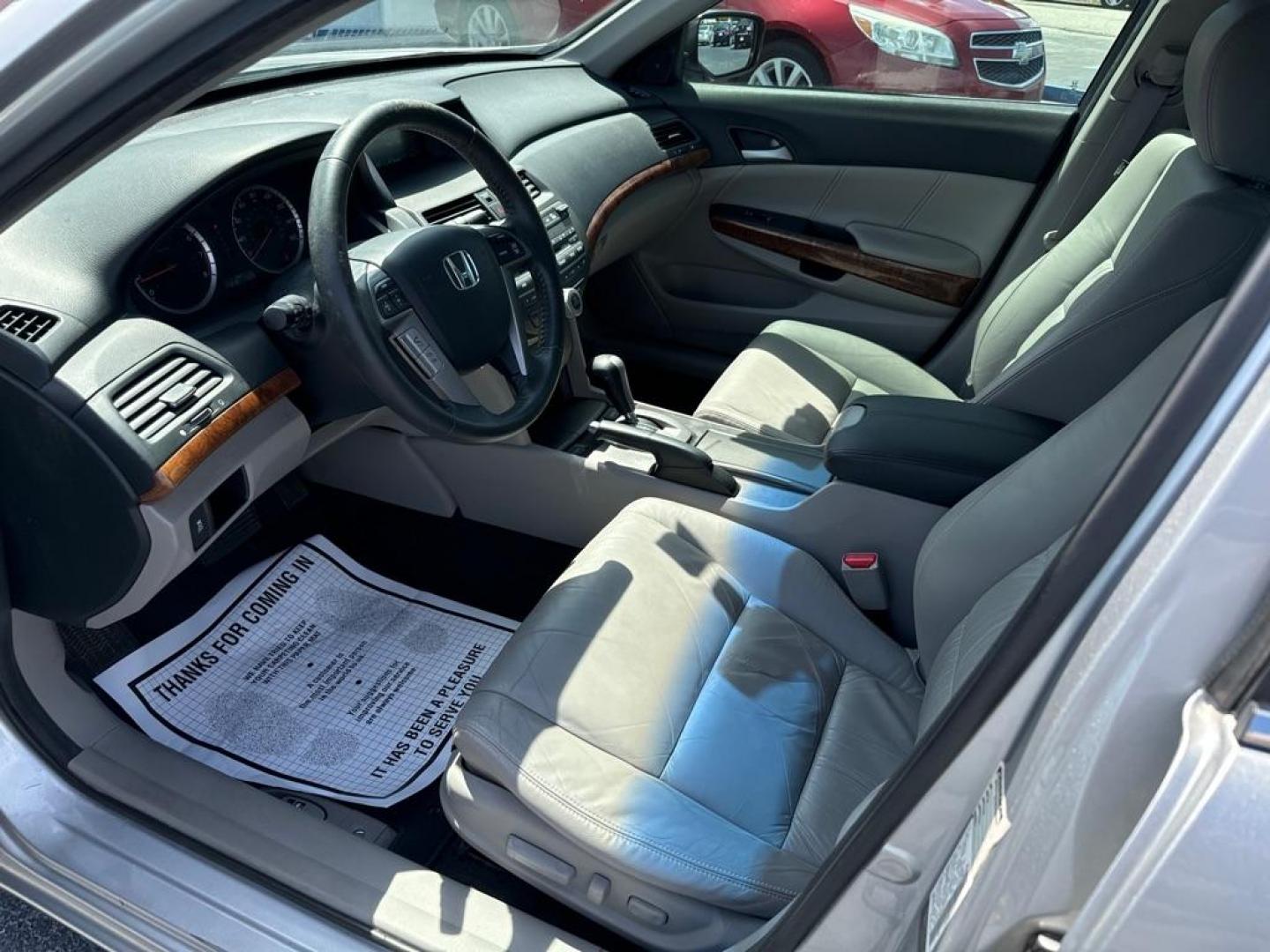 2012 SILVER HONDA ACCORD EXL (1HGCP3F85CA) with an 3.5L engine, Automatic transmission, located at 2929 9th St. West, Bradenton, 34205, (941) 242-2810, 27.473591, -82.570679 - Thanks for inquring into DriveNation USA! All vehicles listed can be viewed at www.drivenationusa.com for vehicle history reports and additonal info. We cannot quote any terms such as down payments or monthly payments without an application. You can apply directly at www.drivenationusa.com or by con - Photo#10