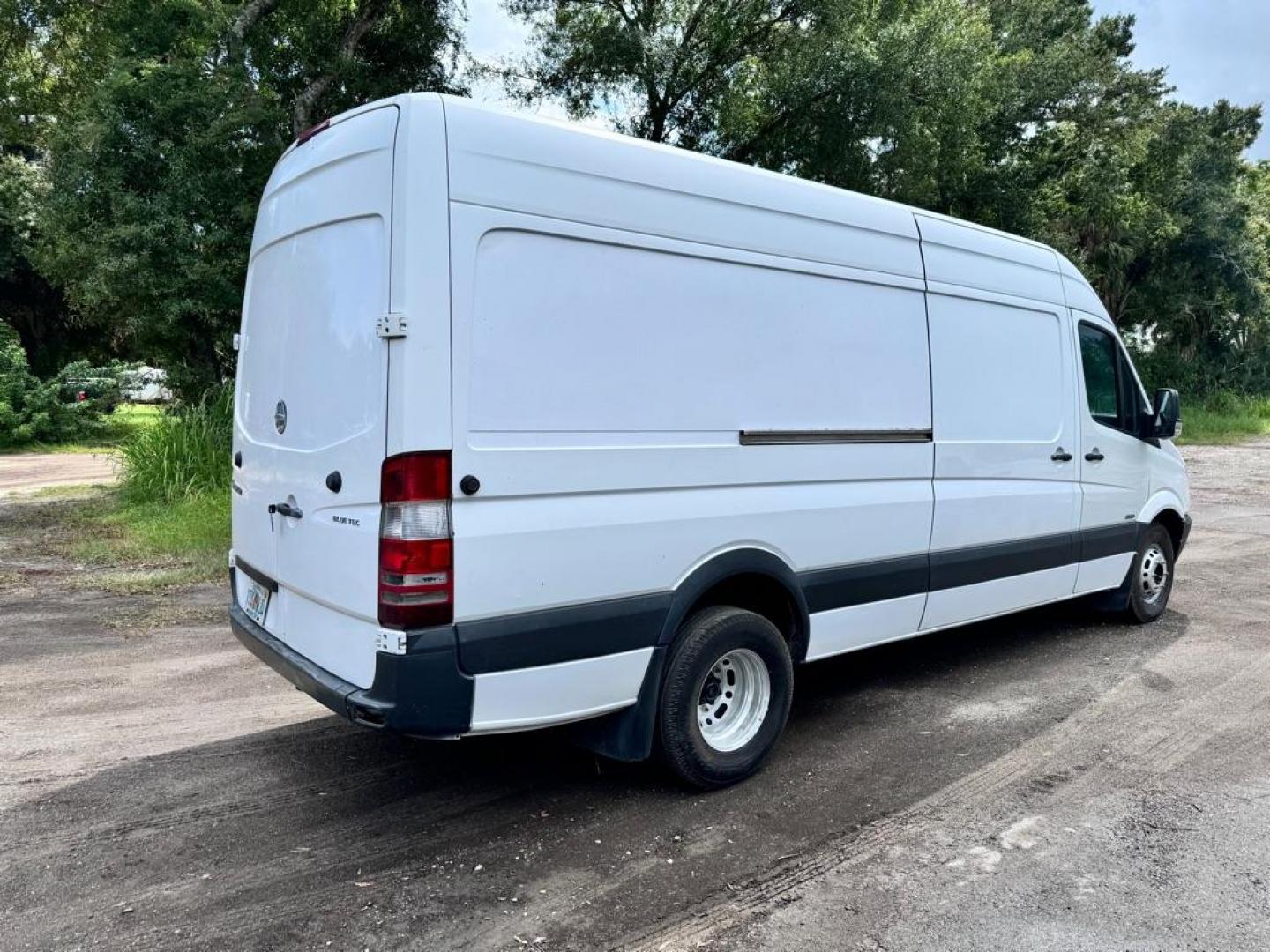 2011 WHITE FREIGHTLINER SPRINTER Mercedes Benz V6 Turbo Diesel (WDYPF1CC7B5) with an DSL engine, Automatic transmission, located at 2929 9th St. West, Bradenton, 34205, (941) 242-2810, 27.473591, -82.570679 - Cash Only, No Financing. $16995 plus tax, tag and $399 doc fee. New engine at approx 250k with documents. Mercedes Benz V6 Turbo Diesel Engine *****Van by appointment only, Call 941-242-2810 to schedule appointment.***** - Photo#4