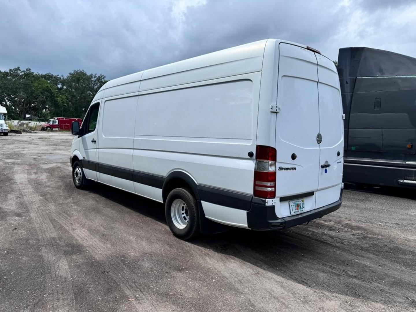 2011 WHITE FREIGHTLINER SPRINTER Mercedes Benz V6 Turbo Diesel (WDYPF1CC7B5) with an DSL engine, Automatic transmission, located at 2929 9th St. West, Bradenton, 34205, (941) 242-2810, 27.473591, -82.570679 - Cash Only, No Financing. $16995 plus tax, tag and $399 doc fee. New engine at approx 250k with documents. Mercedes Benz V6 Turbo Diesel Engine *****Van by appointment only, Call 941-242-2810 to schedule appointment.***** - Photo#5