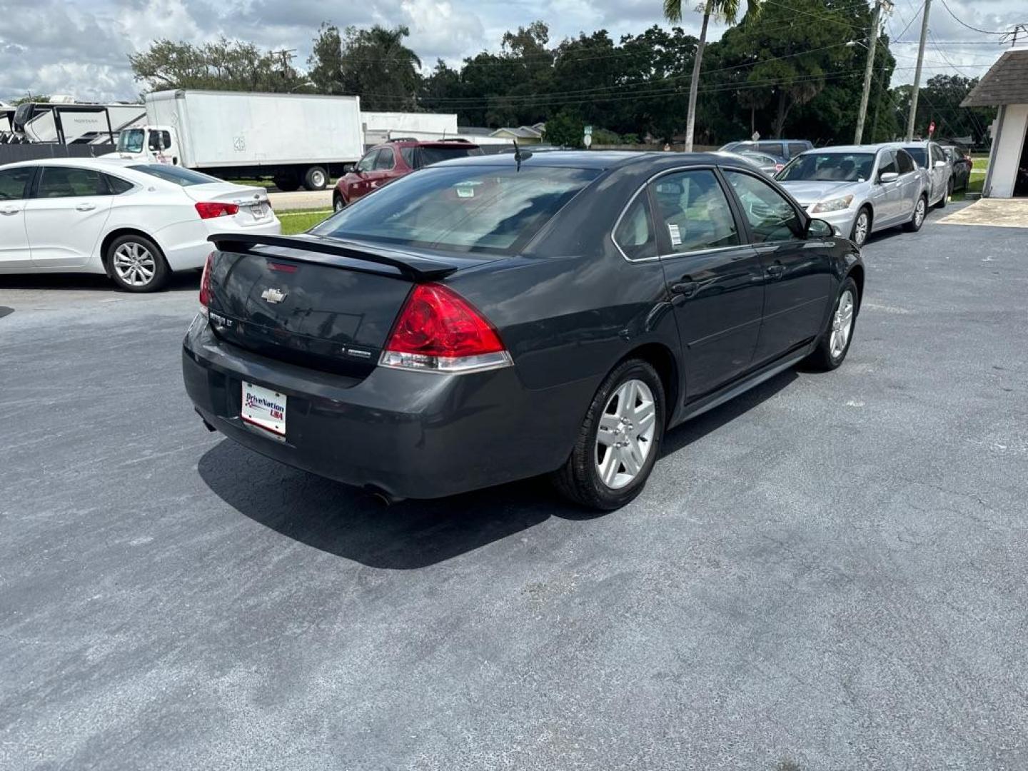 2014 GRAY CHEVROLET IMPALA LIMITED LT (2G1WB5E31E1) with an 3.6L engine, Automatic transmission, located at 2929 9th St. West, Bradenton, 34205, (941) 242-2810, 27.473591, -82.570679 - Thanks for inquring into DriveNation USA! All vehicles listed can be viewed at www.drivenationusa.com for vehicle history reports and additonal info. We cannot quote any terms such as down payments or monthly payments without an application. You can apply directly at www.drivenationusa.com or by con - Photo#7