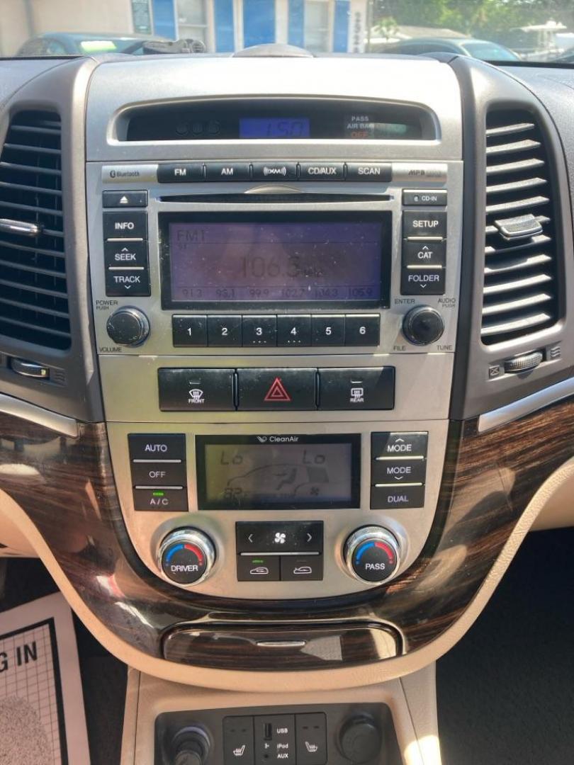 2010 BLACK HYUNDAI SANTA FE LIMITED (5NMSK3AB5AH) with an 2.4L engine, Automatic transmission, located at 2929 9th St. West, Bradenton, 34205, (941) 242-2810, 27.473591, -82.570679 - Thanks for inquring into DriveNation USA! All vehicles listed can be viewed at www.drivenationusa.com for vehicle history reports and additonal info. We cannot quote any terms such as down payments or monthly payments without an application. You can apply directly at www.drivenationusa.com or by con - Photo#13