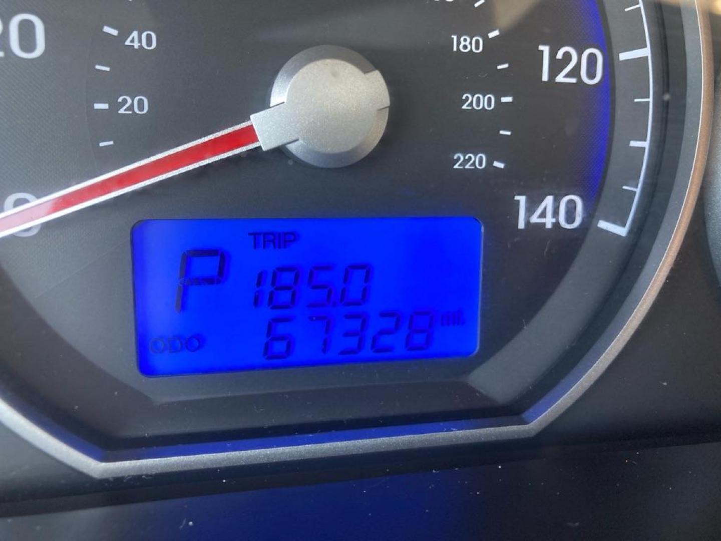 2010 BLACK HYUNDAI SANTA FE LIMITED (5NMSK3AB5AH) with an 2.4L engine, Automatic transmission, located at 2929 9th St. West, Bradenton, 34205, (941) 242-2810, 27.473591, -82.570679 - Thanks for inquring into DriveNation USA! All vehicles listed can be viewed at www.drivenationusa.com for vehicle history reports and additonal info. We cannot quote any terms such as down payments or monthly payments without an application. You can apply directly at www.drivenationusa.com or by con - Photo#14