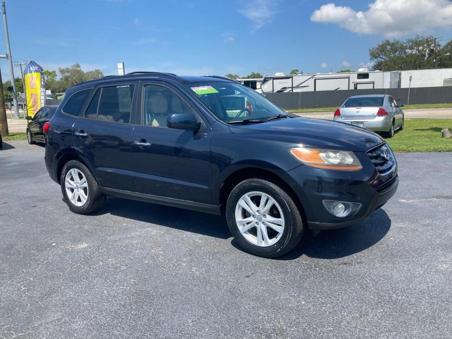2010 BLACK HYUNDAI SANTA FE LIMITED (5NMSK3AB5AH) with an 2.4L engine, Automatic transmission, located at 2929 9th St. West, Bradenton, 34205, (941) 242-2810, 27.473591, -82.570679 - Thanks for inquring into DriveNation USA! All vehicles listed can be viewed at www.drivenationusa.com for vehicle history reports and additonal info. We cannot quote any terms such as down payments or monthly payments without an application. You can apply directly at www.drivenationusa.com or by con - Photo#1