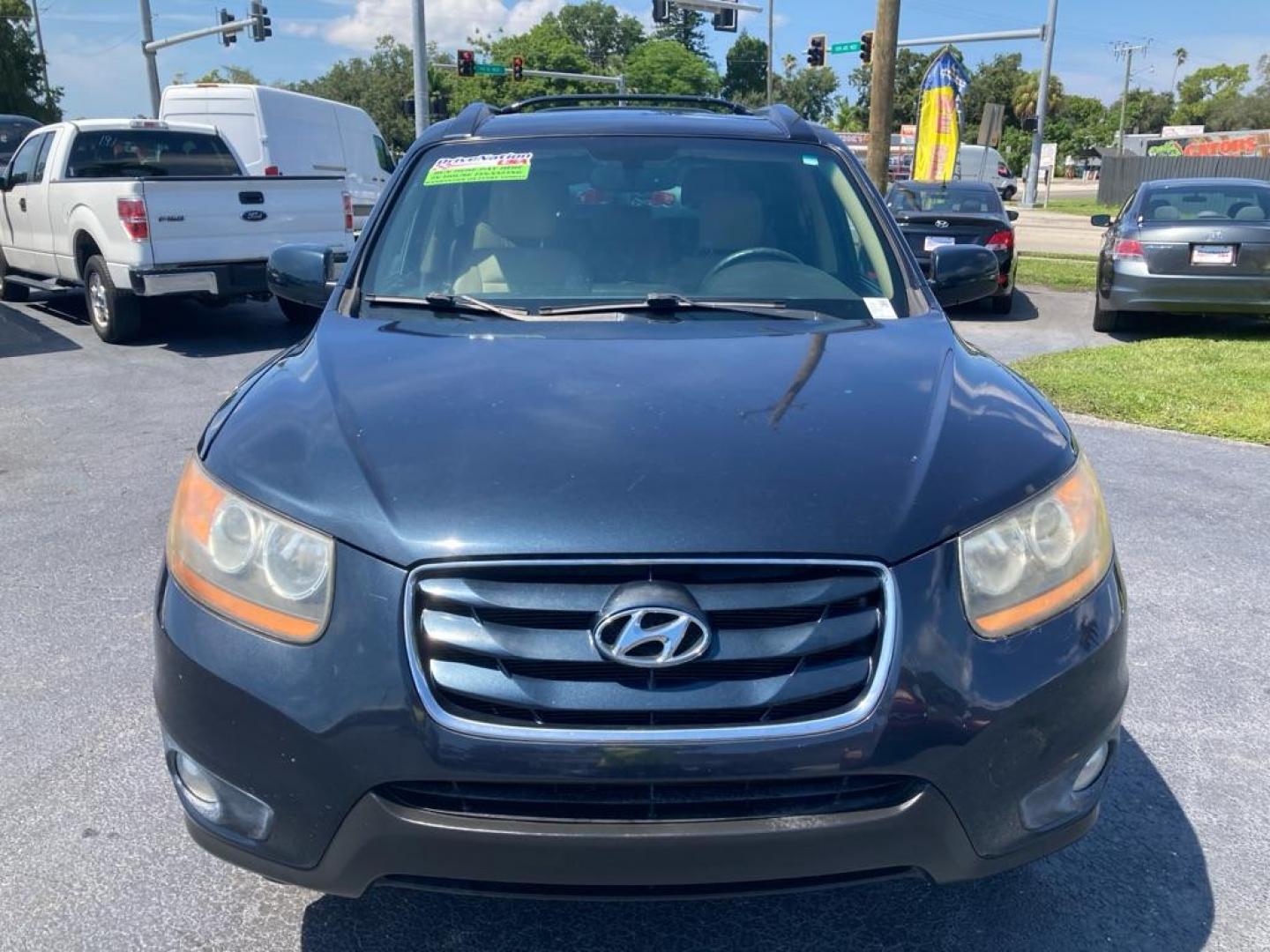 2010 BLACK HYUNDAI SANTA FE LIMITED (5NMSK3AB5AH) with an 2.4L engine, Automatic transmission, located at 2929 9th St. West, Bradenton, 34205, (941) 242-2810, 27.473591, -82.570679 - Thanks for inquring into DriveNation USA! All vehicles listed can be viewed at www.drivenationusa.com for vehicle history reports and additonal info. We cannot quote any terms such as down payments or monthly payments without an application. You can apply directly at www.drivenationusa.com or by con - Photo#8