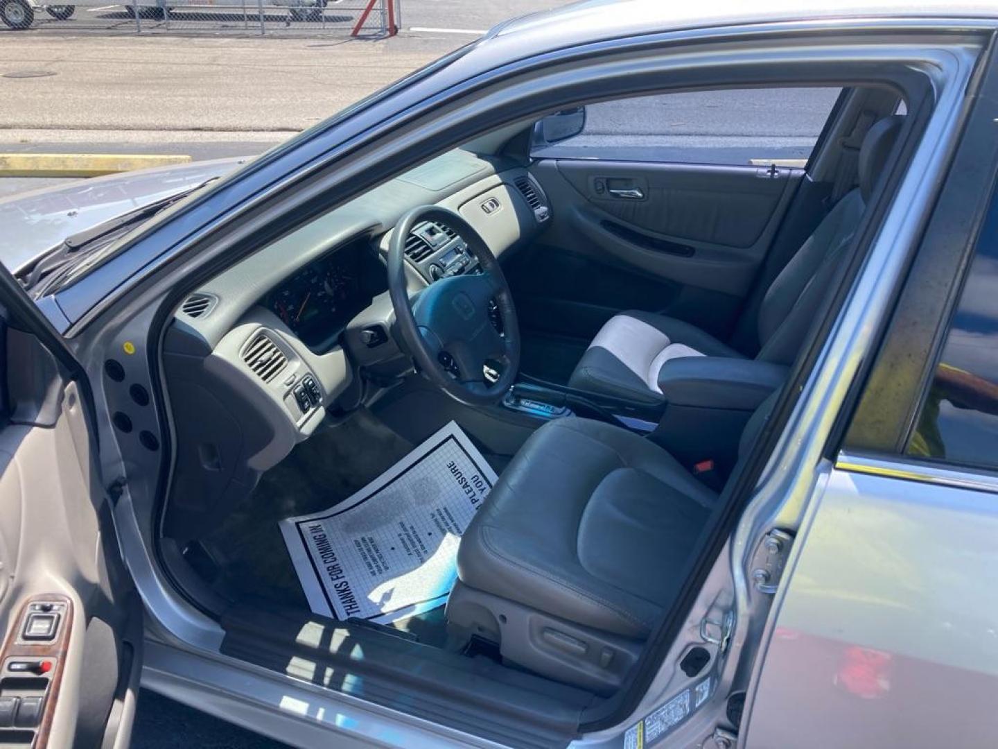 2002 SILVER HONDA ACCORD EX (1HGCG16572A) with an 3.0L engine, Automatic transmission, located at 2929 9th St. West, Bradenton, 34205, (941) 242-2810, 27.473591, -82.570679 - Thanks for inquring into DriveNation USA! All vehicles listed can be viewed at www.drivenationusa.com for vehicle history reports and additonal info. We cannot quote any terms such as down payments or monthly payments without an application. You can apply directly at www.drivenationusa.com or by con - Photo#11