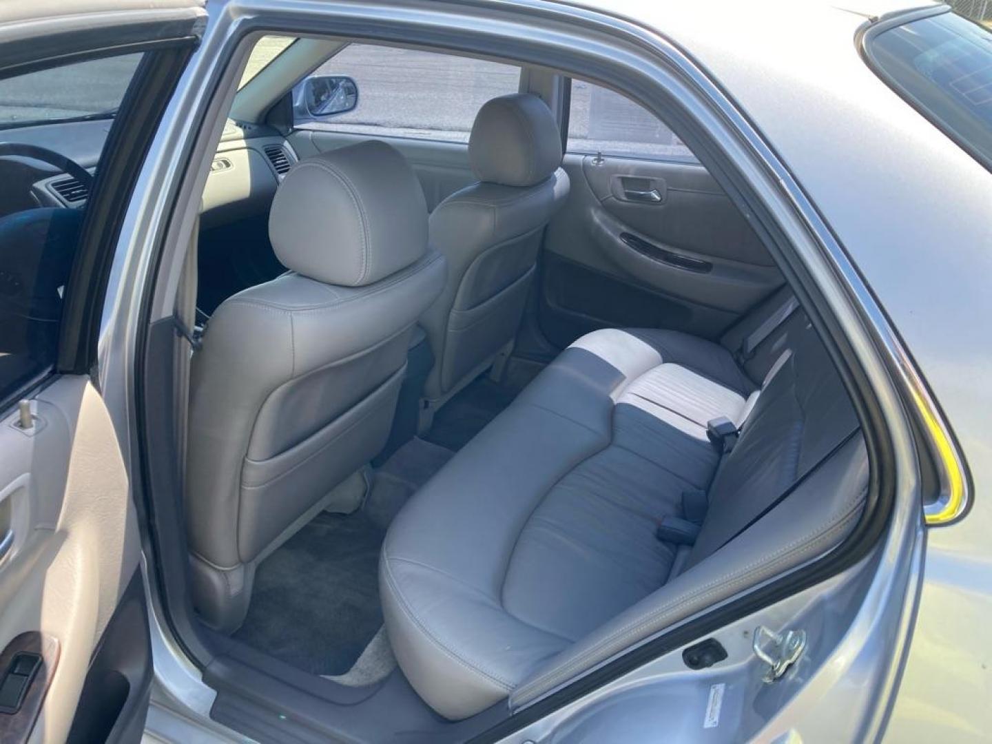 2002 SILVER HONDA ACCORD EX (1HGCG16572A) with an 3.0L engine, Automatic transmission, located at 2929 9th St. West, Bradenton, 34205, (941) 242-2810, 27.473591, -82.570679 - Thanks for inquring into DriveNation USA! All vehicles listed can be viewed at www.drivenationusa.com for vehicle history reports and additonal info. We cannot quote any terms such as down payments or monthly payments without an application. You can apply directly at www.drivenationusa.com or by con - Photo#12