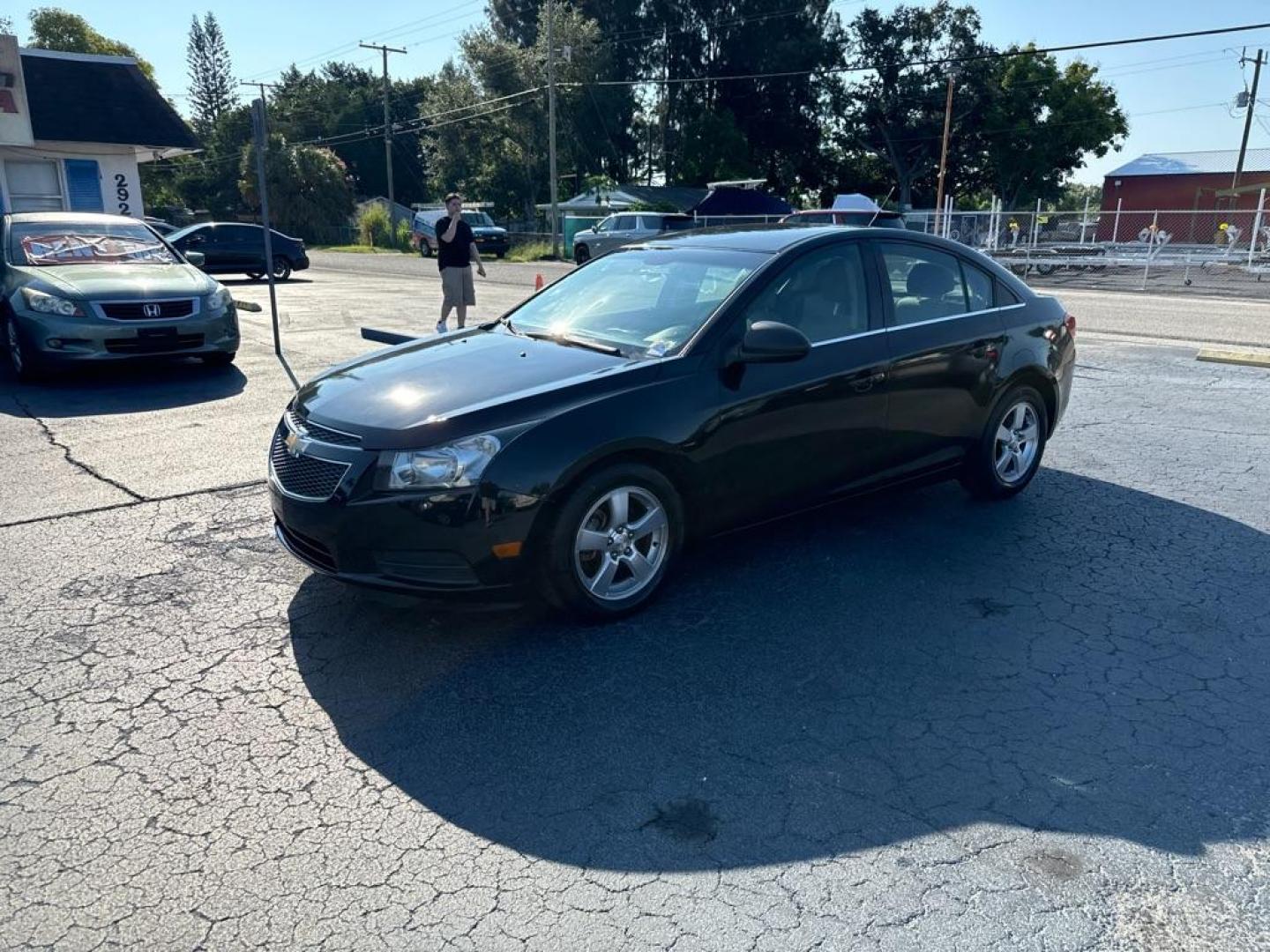 2013 GRAY CHEVROLET CRUZE LS (1G1PA5SH1D7) with an 1.8L engine, Automatic transmission, located at 2929 9th St. West, Bradenton, 34205, (941) 242-2810, 27.473591, -82.570679 - Thanks for inquring into DriveNation USA! All vehicles listed can be viewed at www.drivenationusa.com for vehicle history reports and additonal info. We cannot quote any terms such as down payments or monthly payments without an application. You can apply directly at www.drivenationusa.com or by con - Photo#3