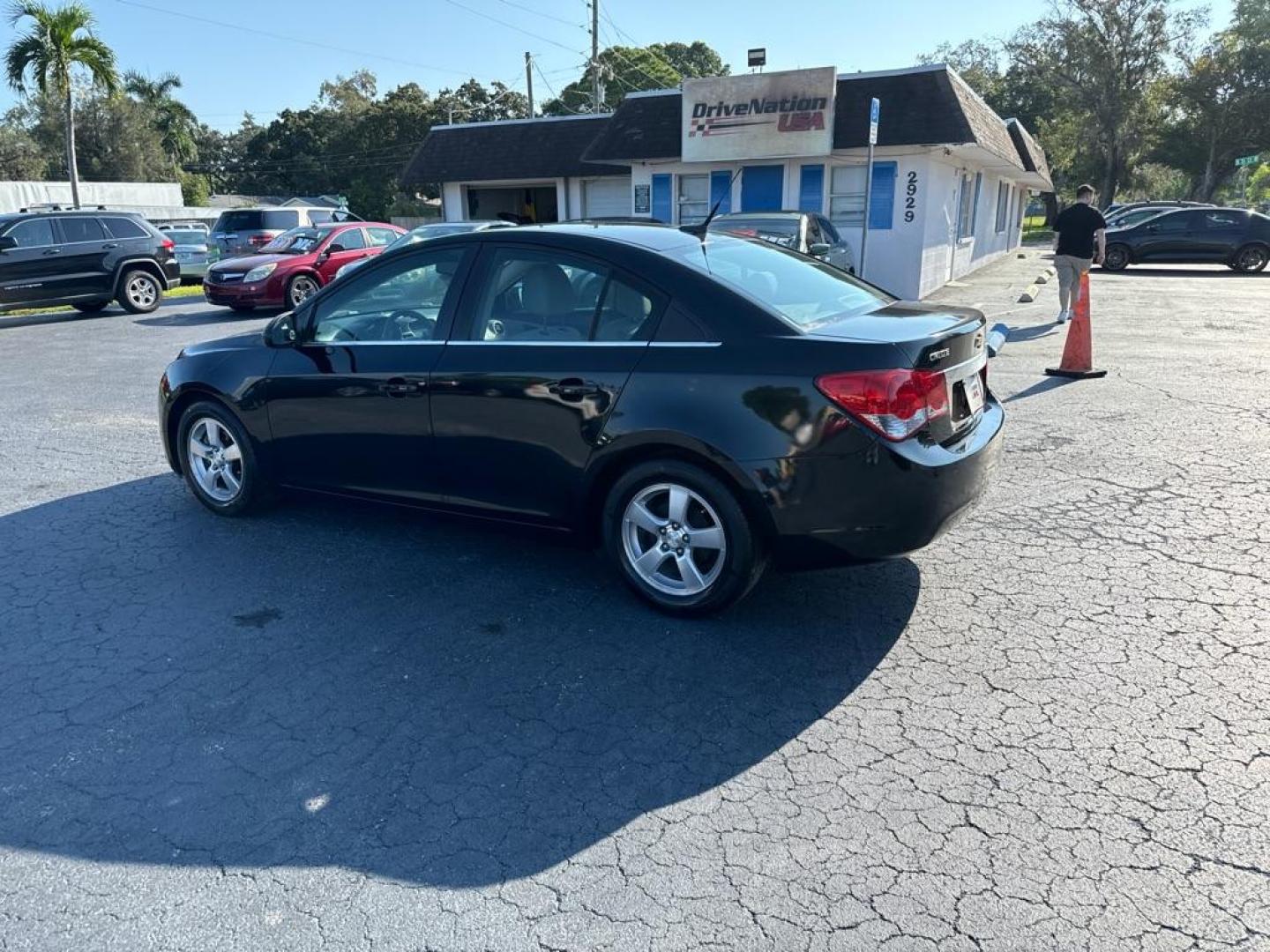 2013 GRAY CHEVROLET CRUZE LS (1G1PA5SH1D7) with an 1.8L engine, Automatic transmission, located at 2929 9th St. West, Bradenton, 34205, (941) 242-2810, 27.473591, -82.570679 - Thanks for inquring into DriveNation USA! All vehicles listed can be viewed at www.drivenationusa.com for vehicle history reports and additonal info. We cannot quote any terms such as down payments or monthly payments without an application. You can apply directly at www.drivenationusa.com or by con - Photo#4